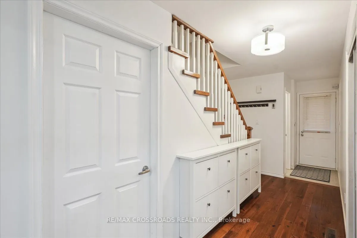 121 L'Amoreaux Drive, #43