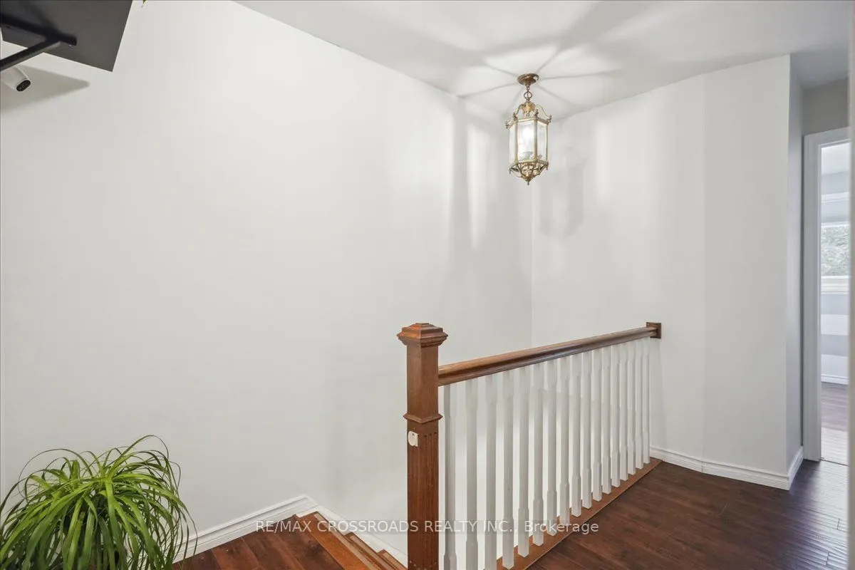 121 L'Amoreaux Drive, #43