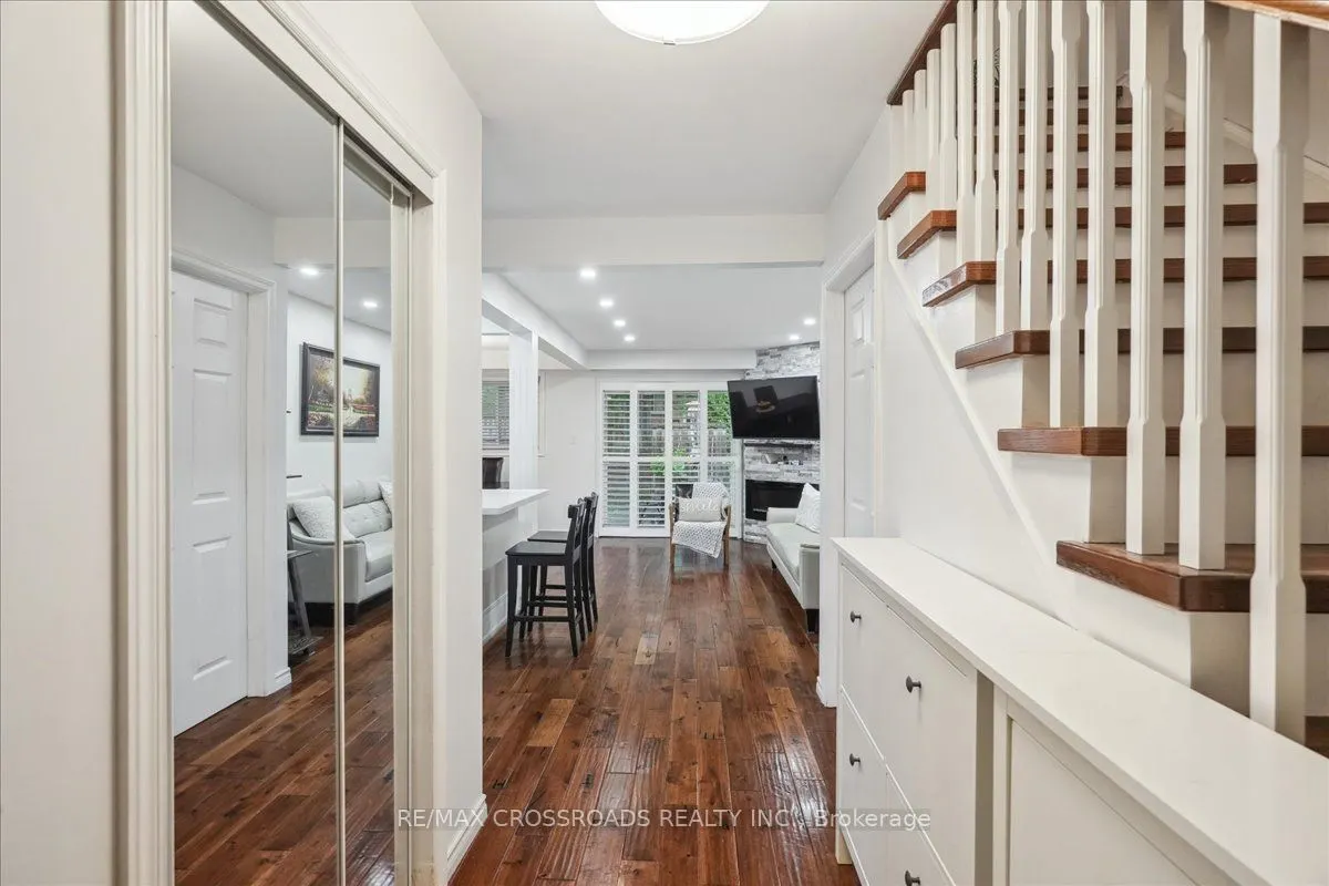 121 L'Amoreaux Drive, #43