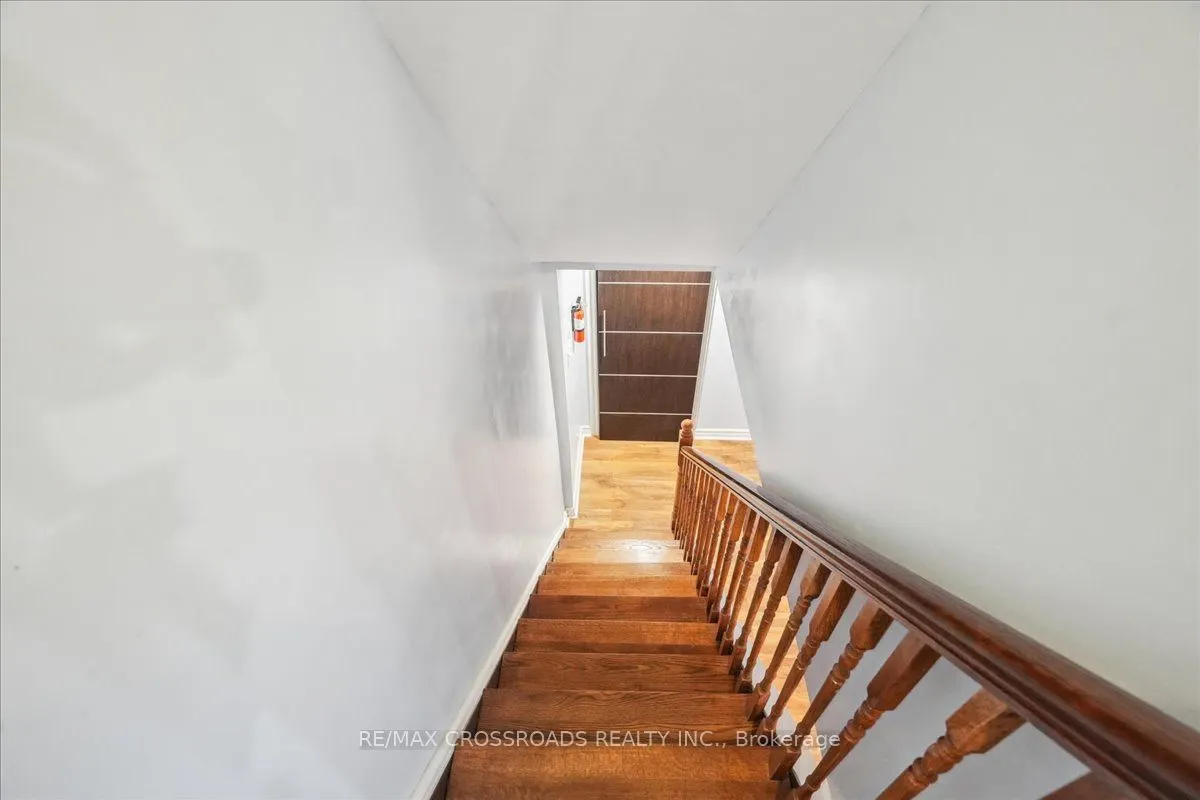 121 L'Amoreaux Drive, #43