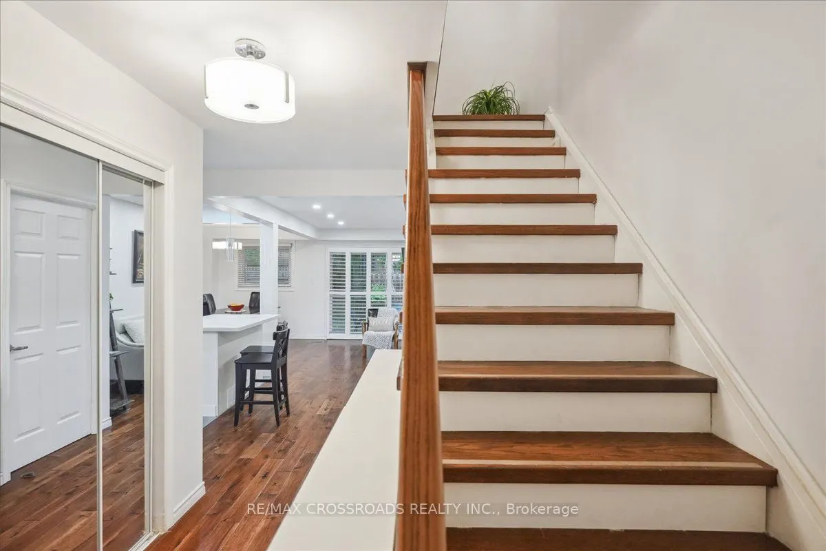 121 L'Amoreaux Drive, #43