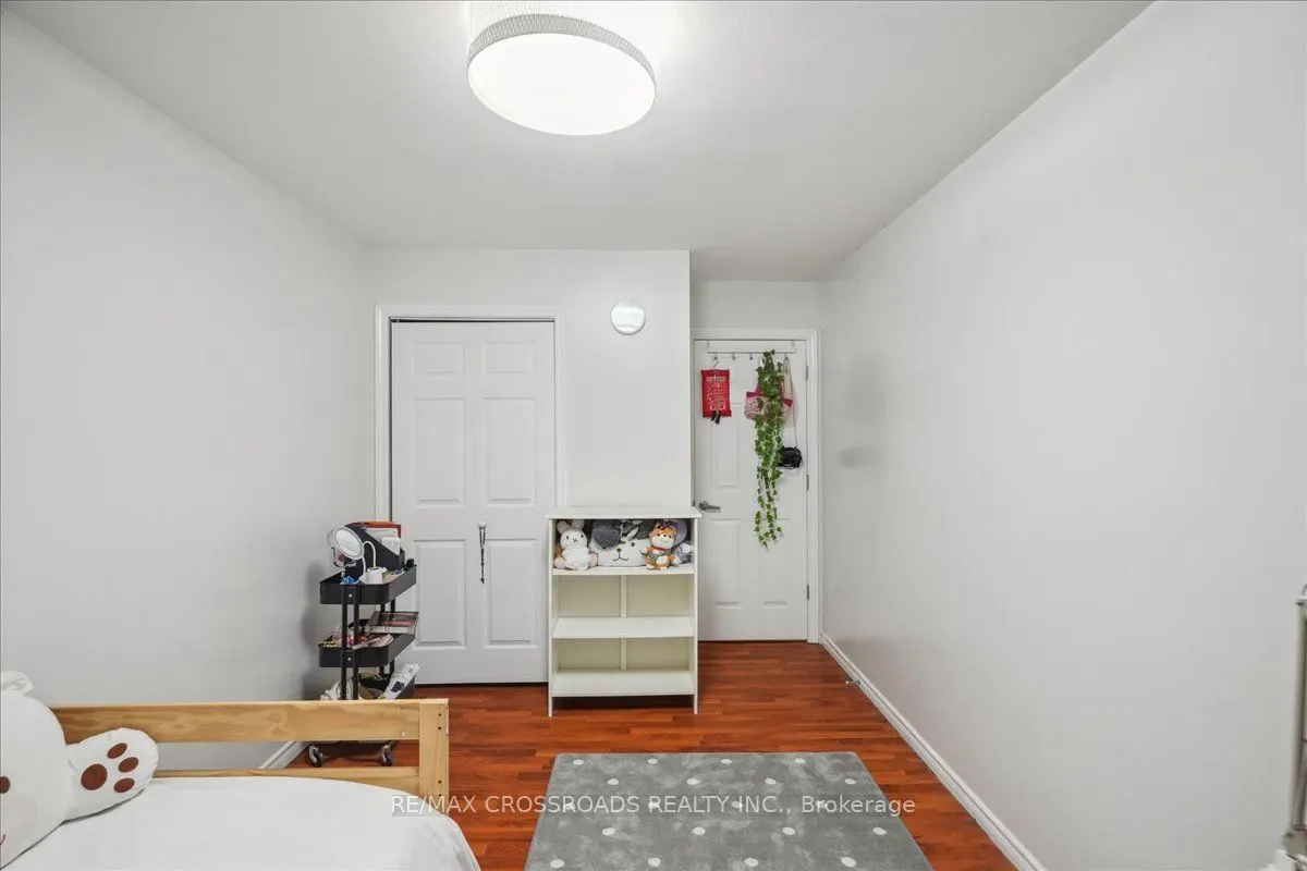 121 L'Amoreaux Drive, #43