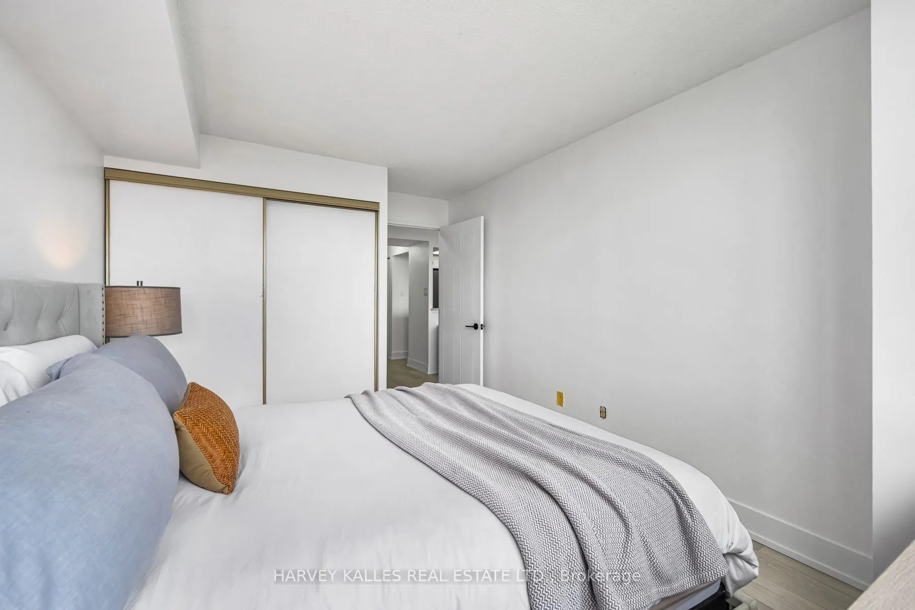 5 Greystone Walk Drive, #915