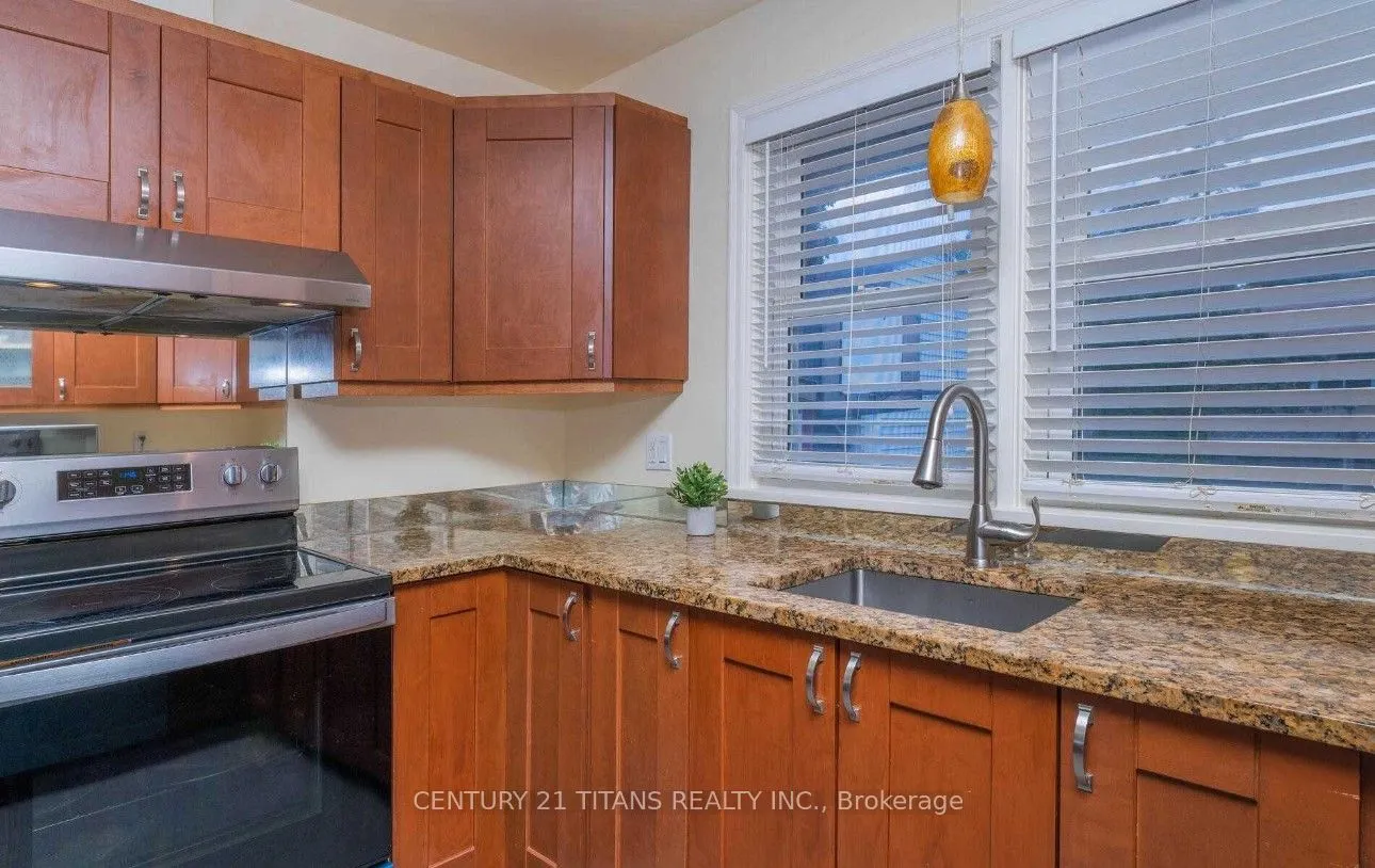 808 Eastglen Drive, #(Main)