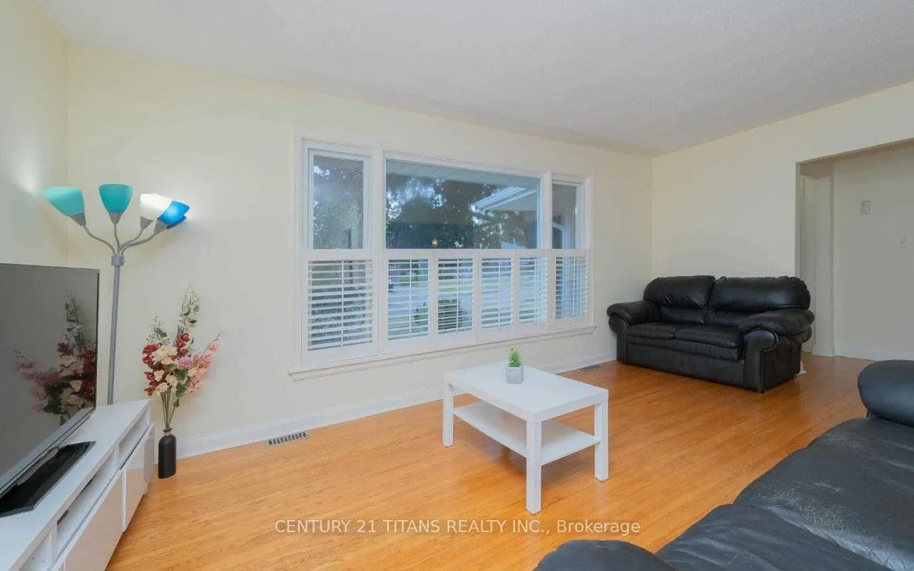 808 Eastglen Drive, #(Main)