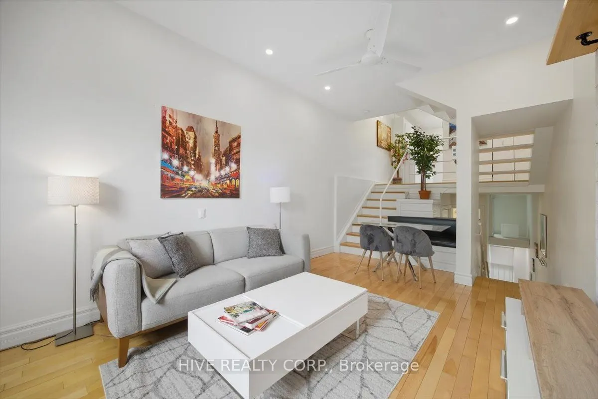 957 Broadview Avenue #D