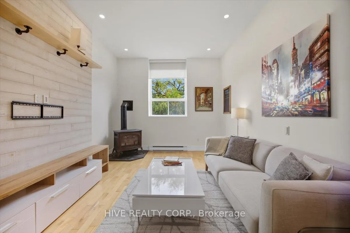 957 Broadview Avenue #D