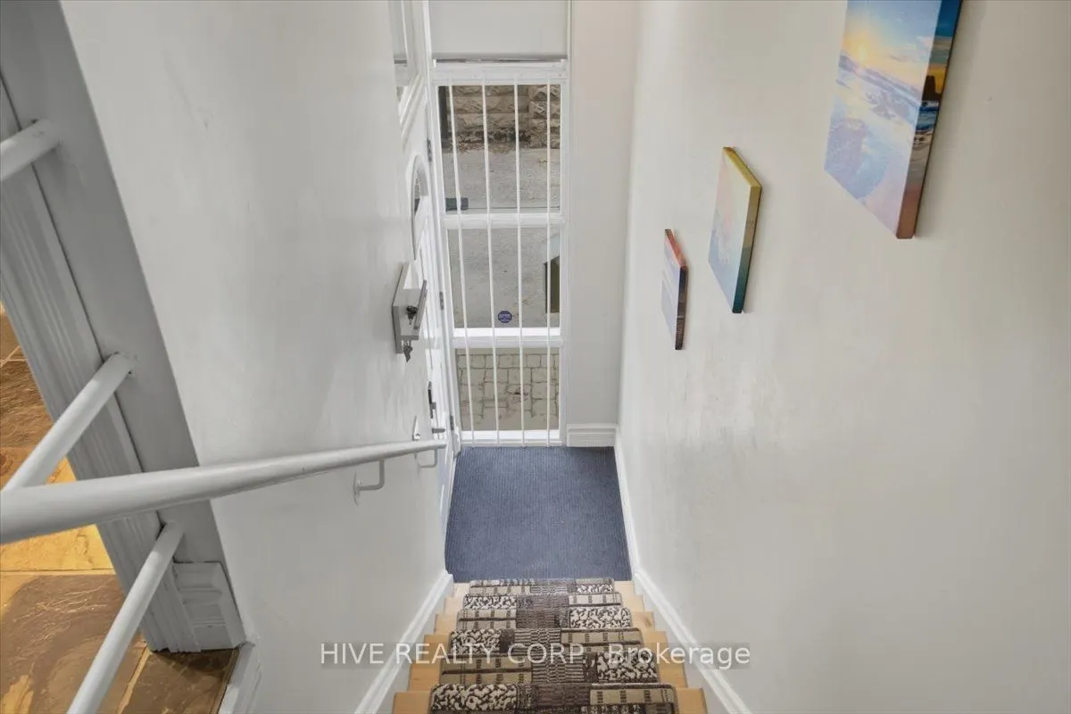 957 Broadview Avenue, #D