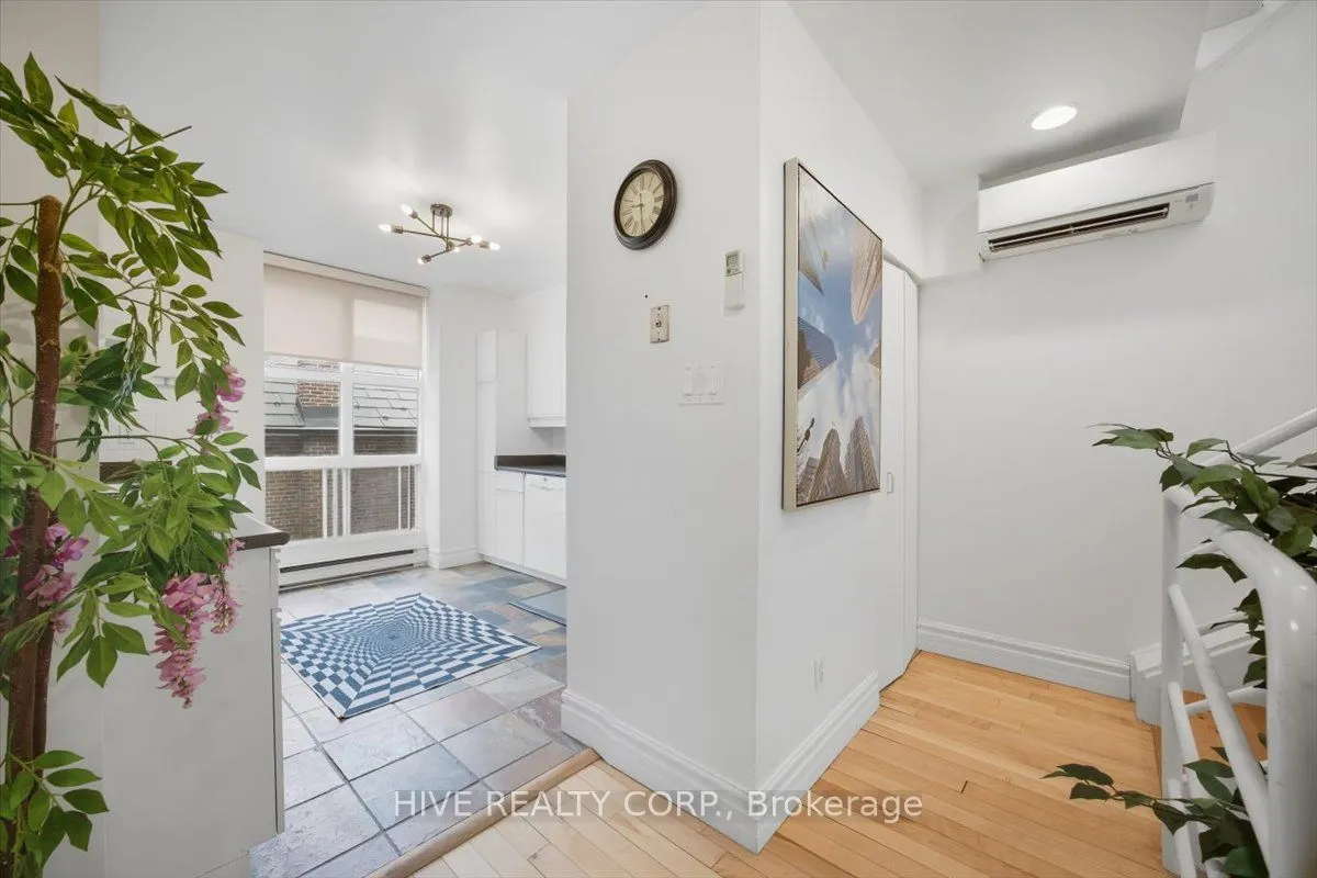 957 Broadview Avenue #D