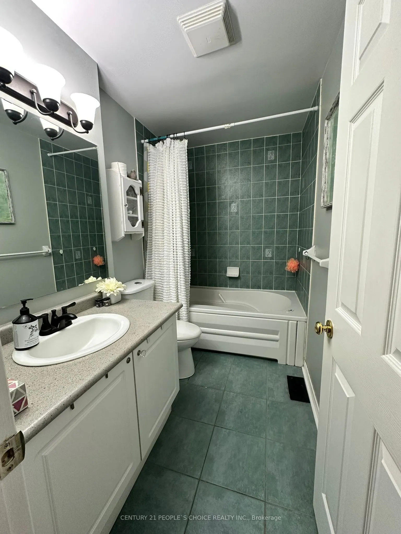 76 Cottingham Crescent