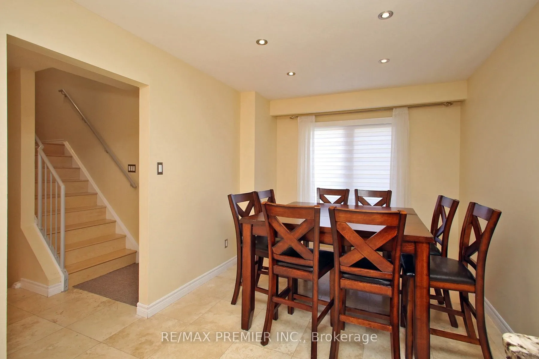 600 Stonebridge Lane