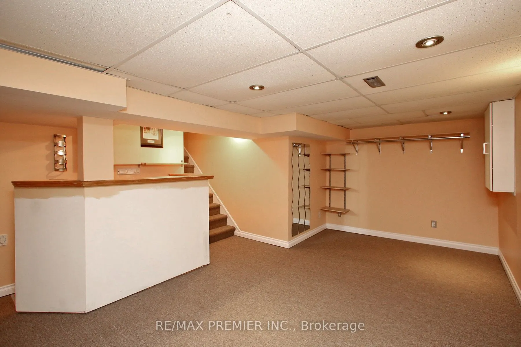 600 Stonebridge Lane