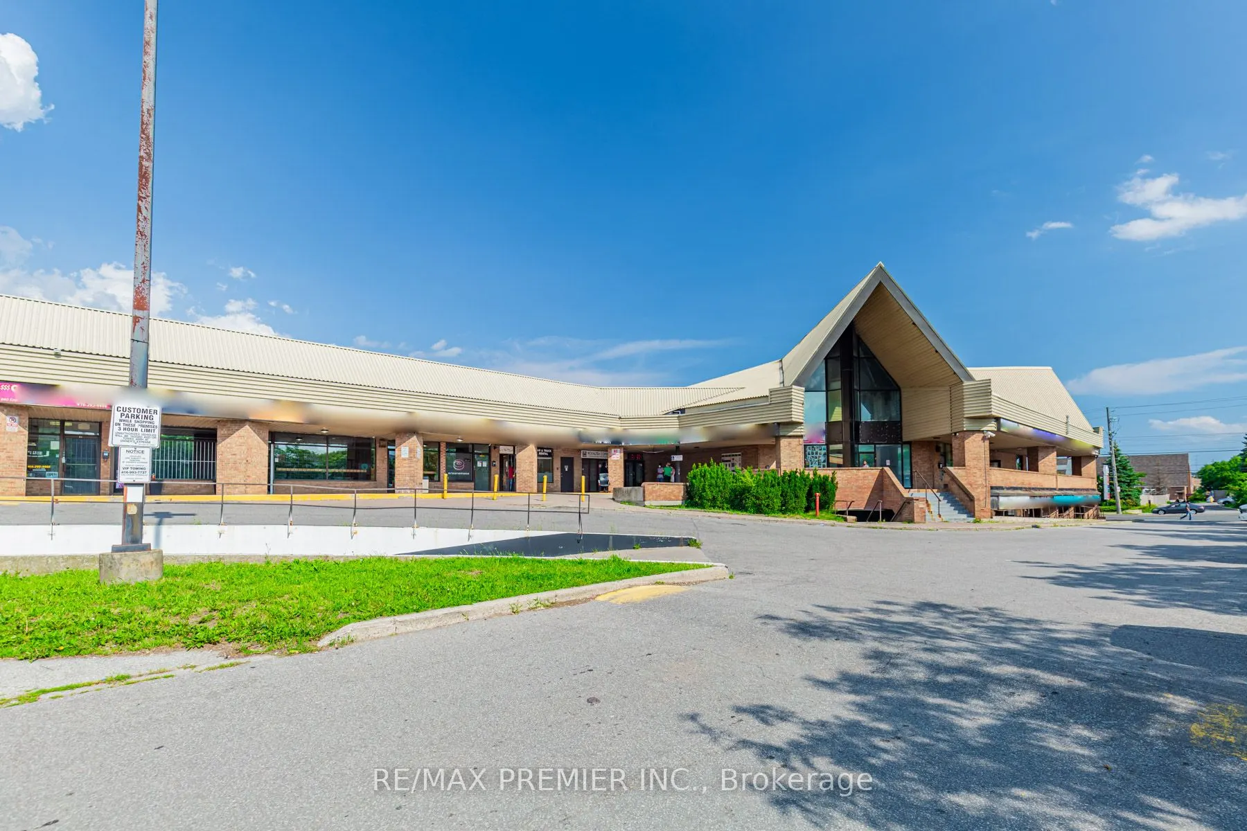 880 Ellesmere Road, #S101