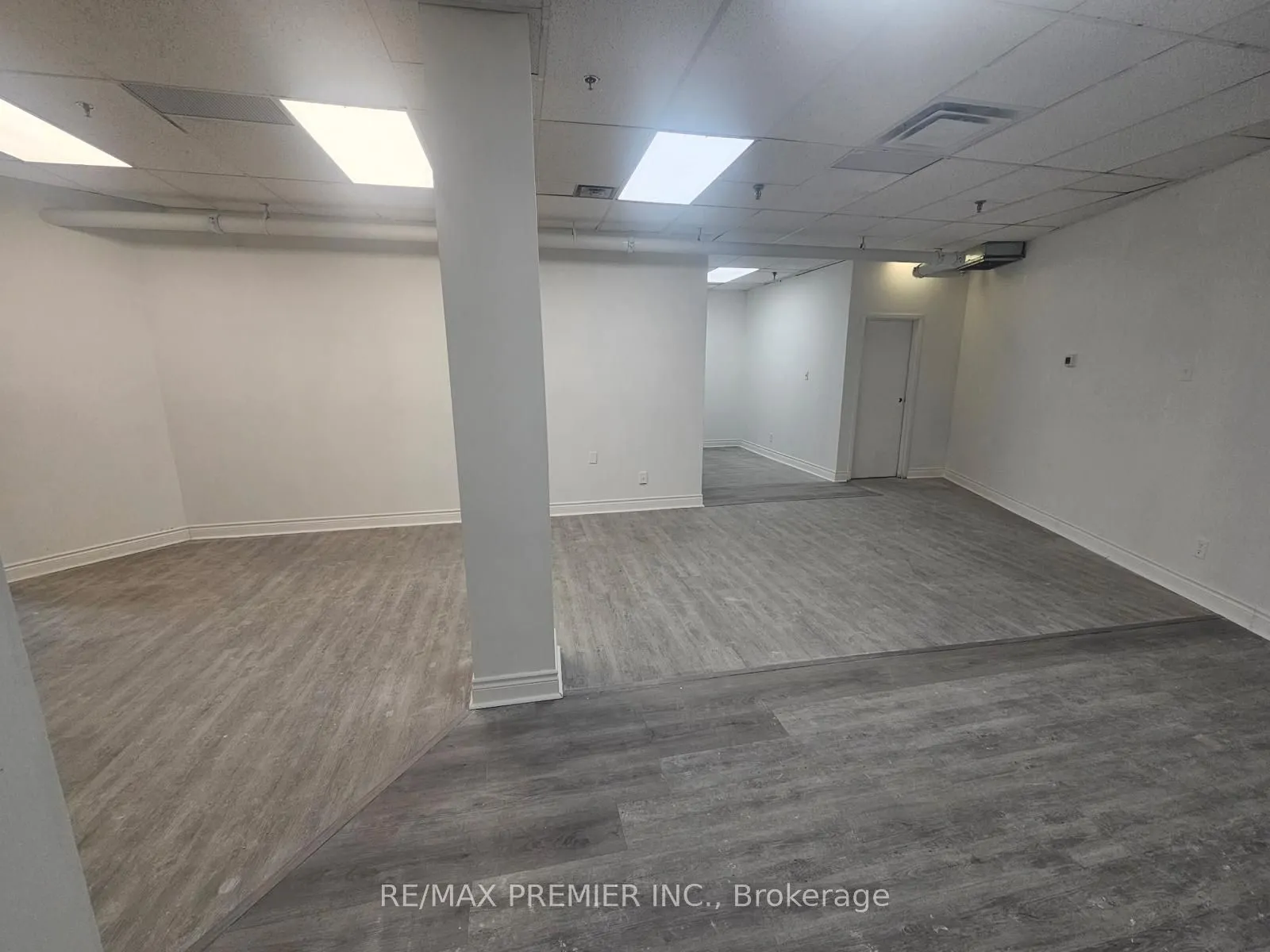 880 Ellesmere Road, #S101