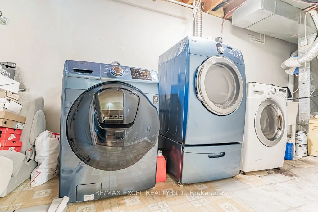 21 Brimstone Crescent