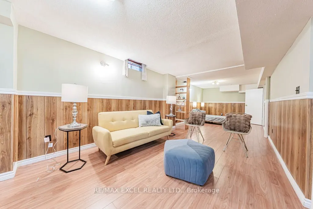 21 Brimstone Crescent