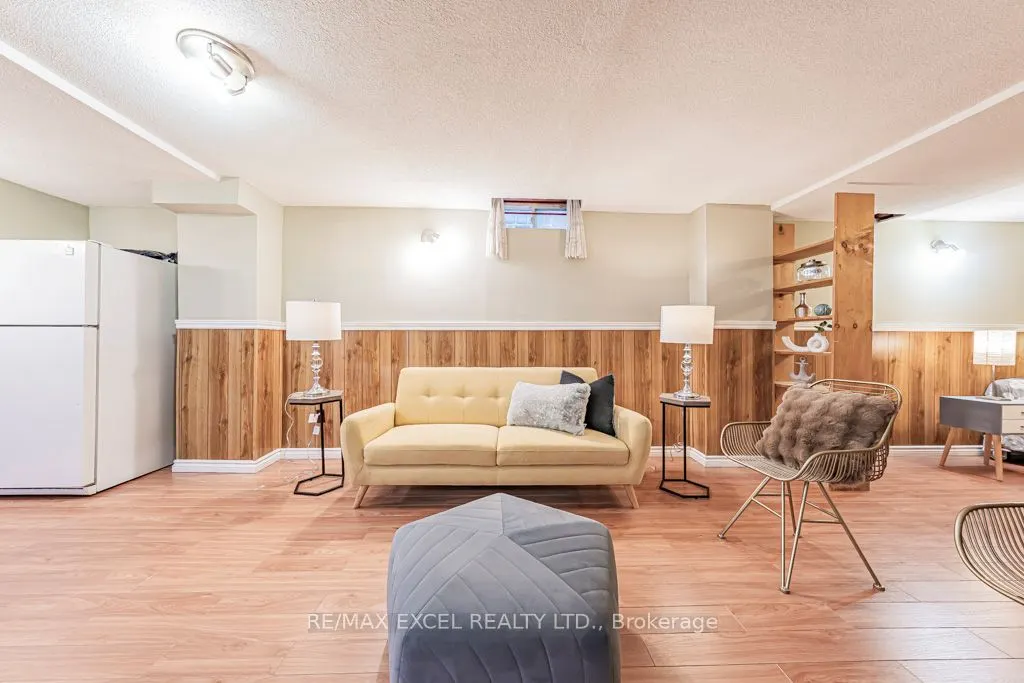 21 Brimstone Crescent