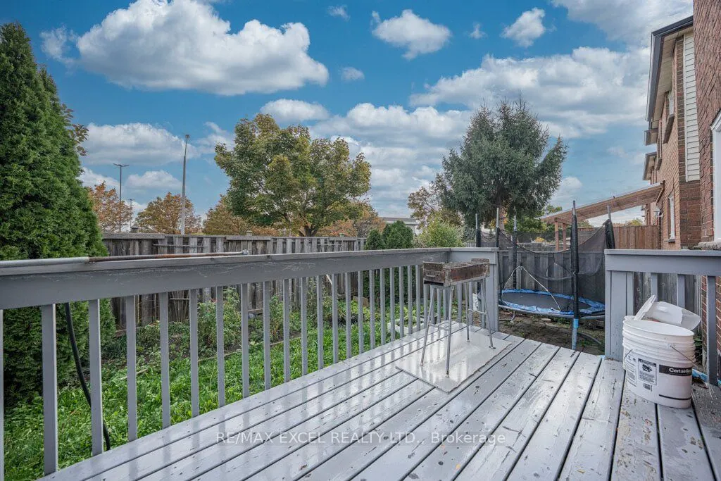 21 Brimstone Crescent