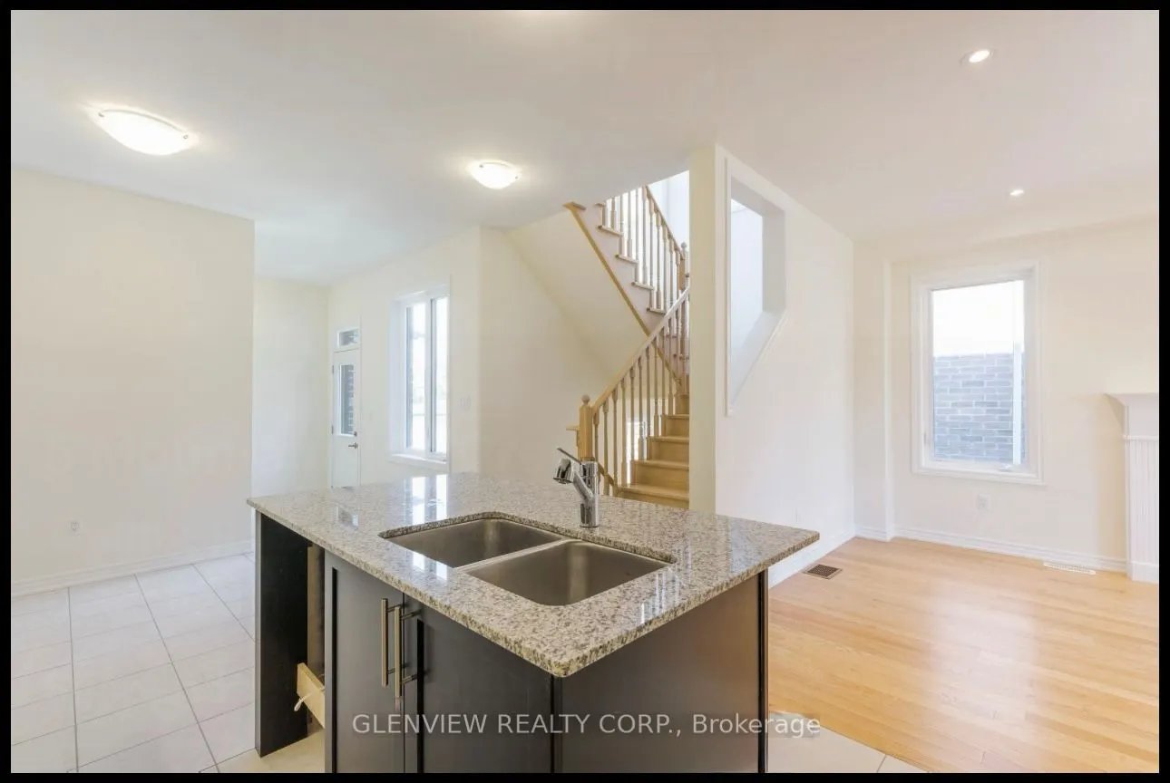 5 Mountainside Crescent