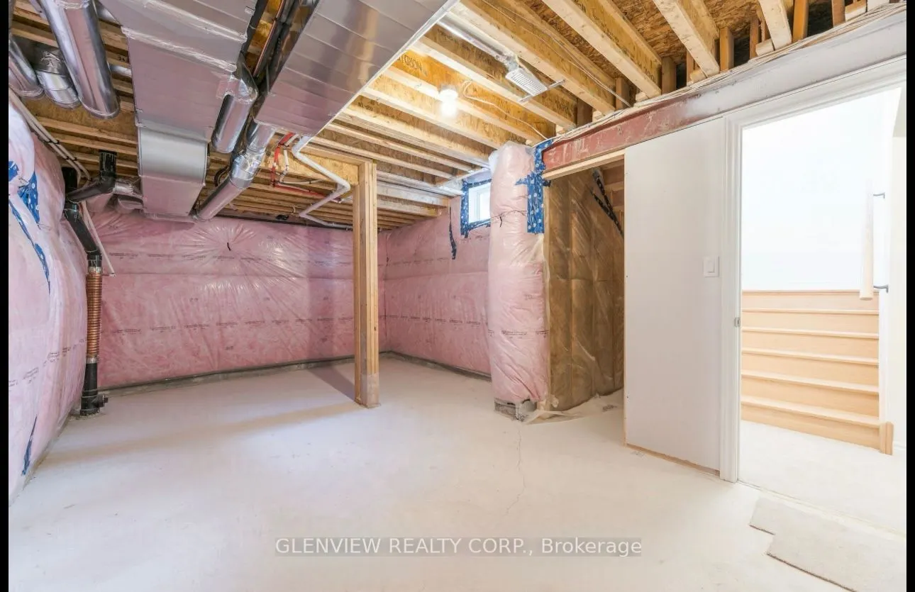 5 Mountainside Crescent