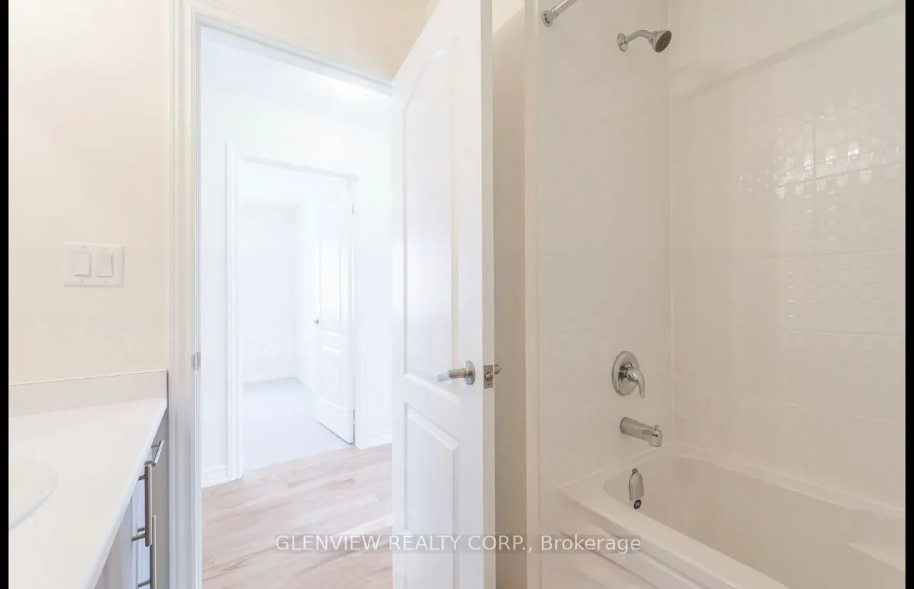 5 Mountainside Crescent