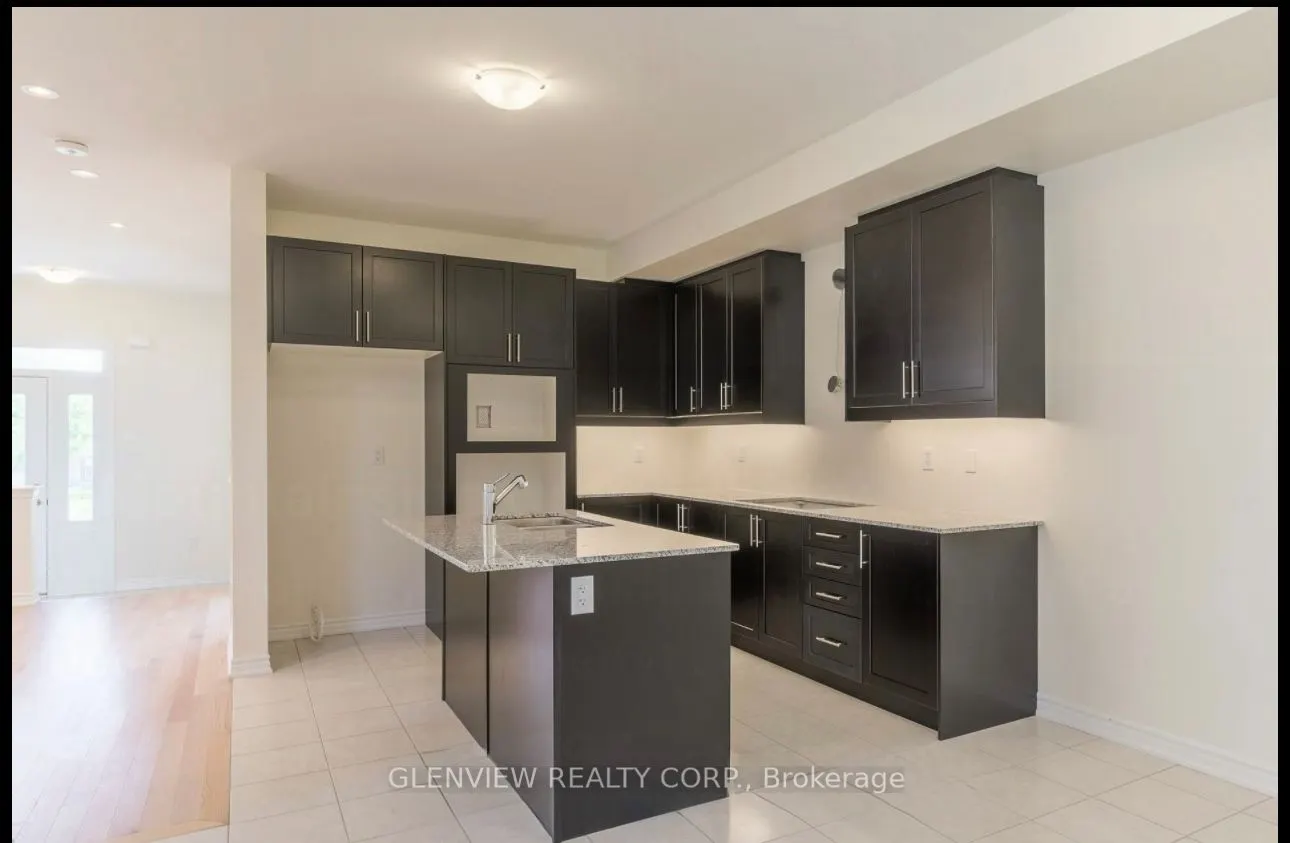 5 Mountainside Crescent