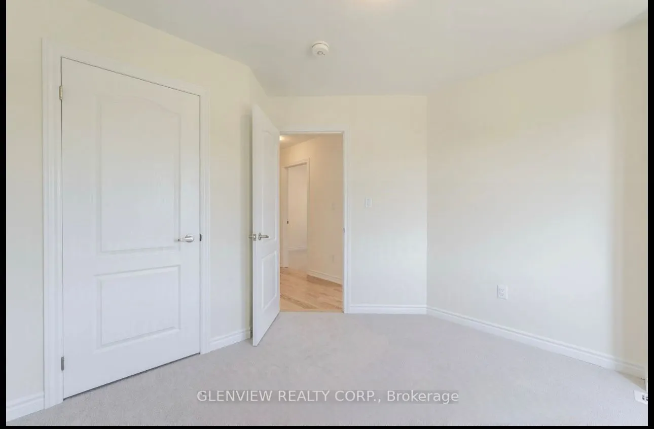 5 Mountainside Crescent