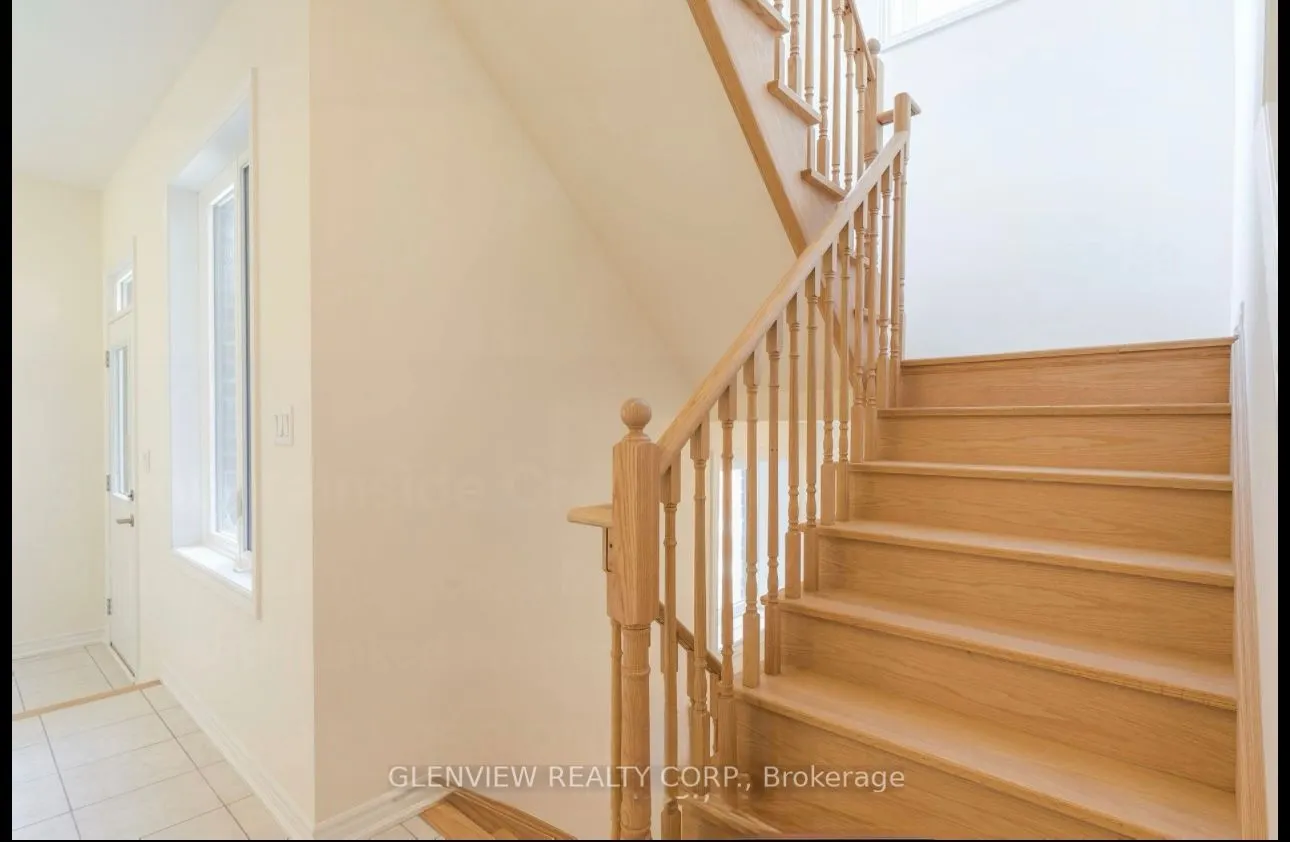 5 Mountainside Crescent