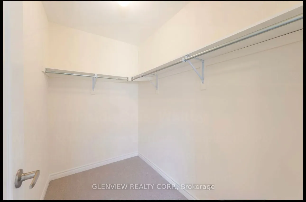 5 Mountainside Crescent