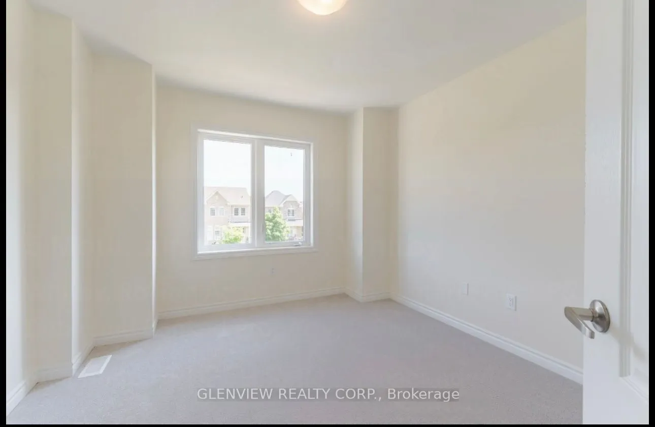 5 Mountainside Crescent