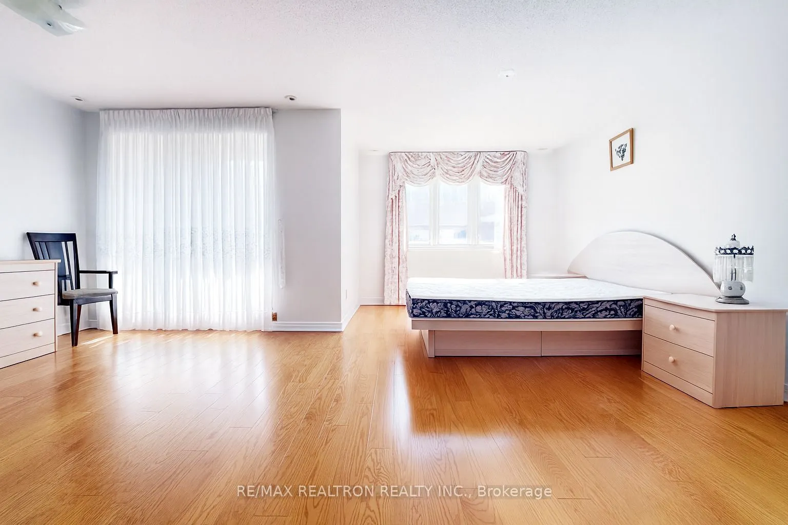 1881 McNicoll Avenue, #303