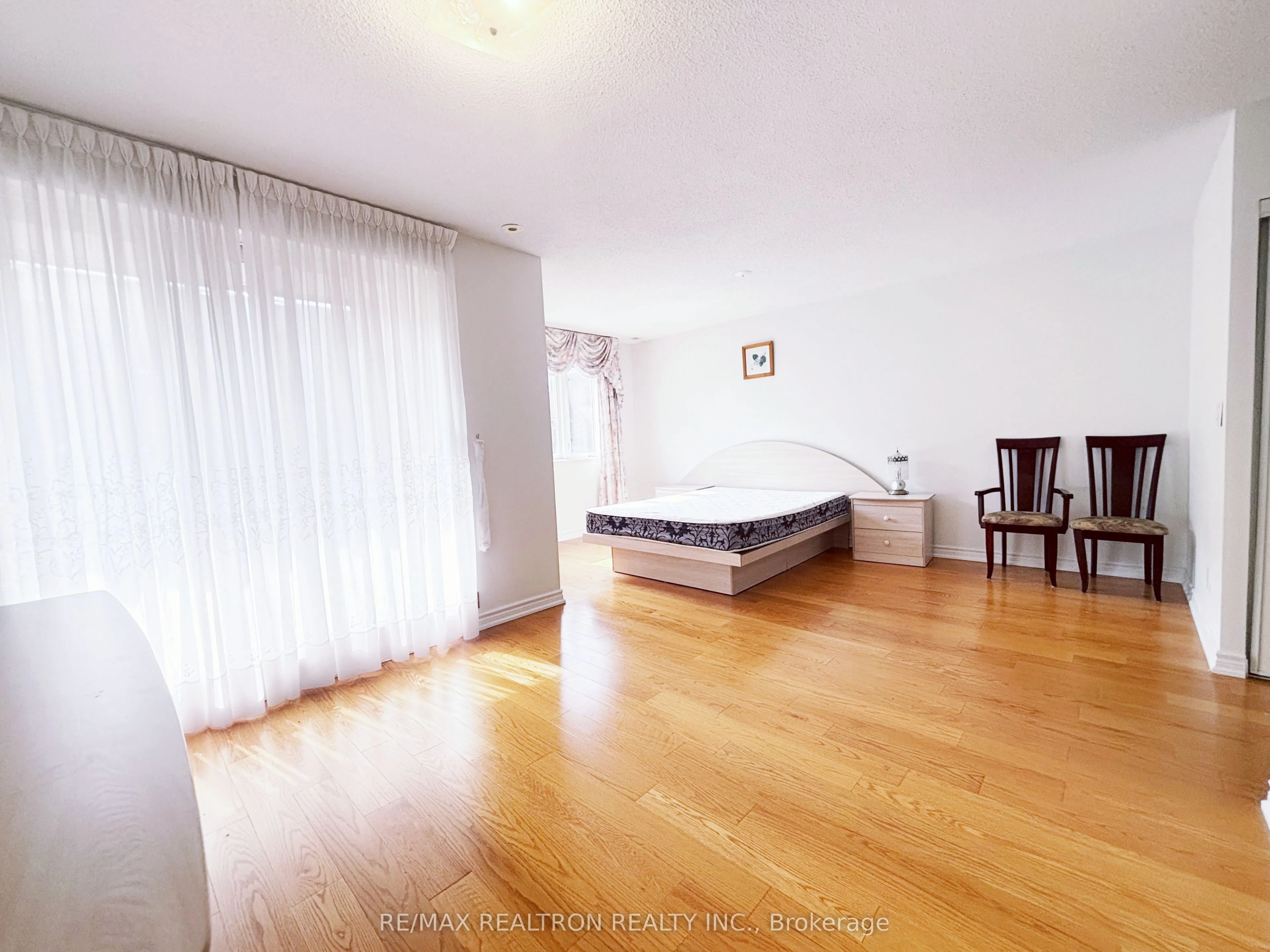 1881 McNicoll Avenue, #303