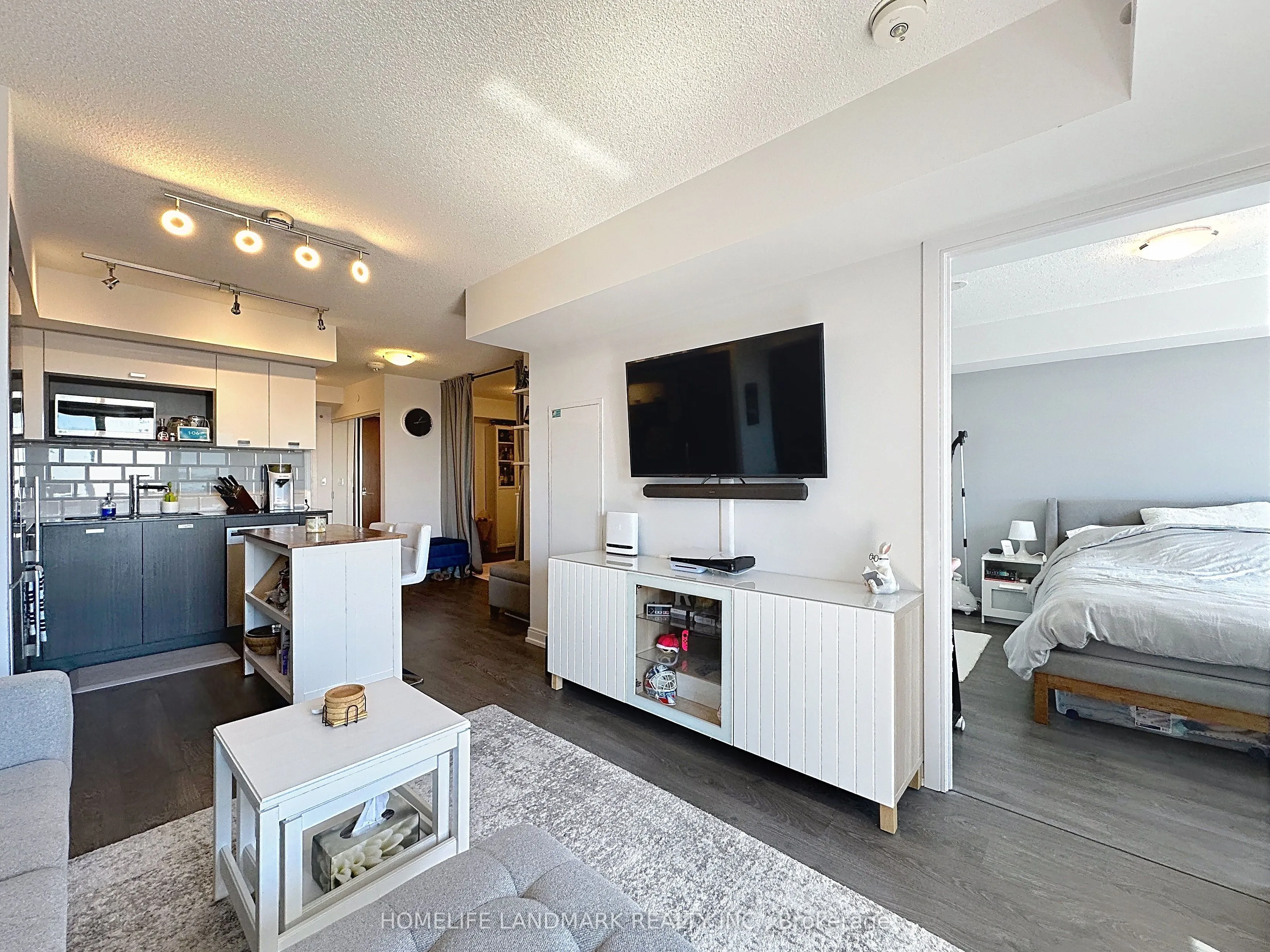 275 Village Green Square, #2324