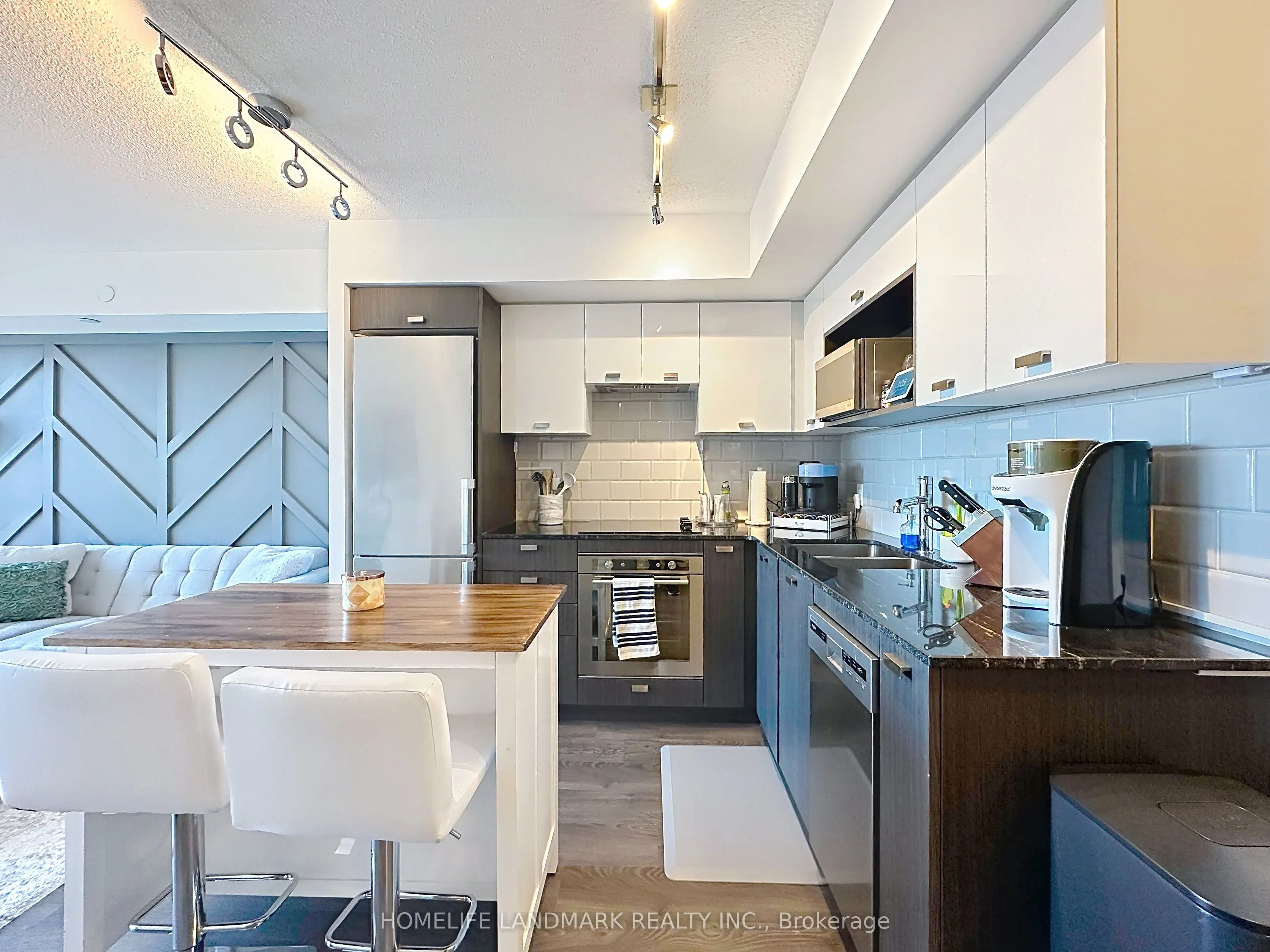 275 Village Green Square, #2324