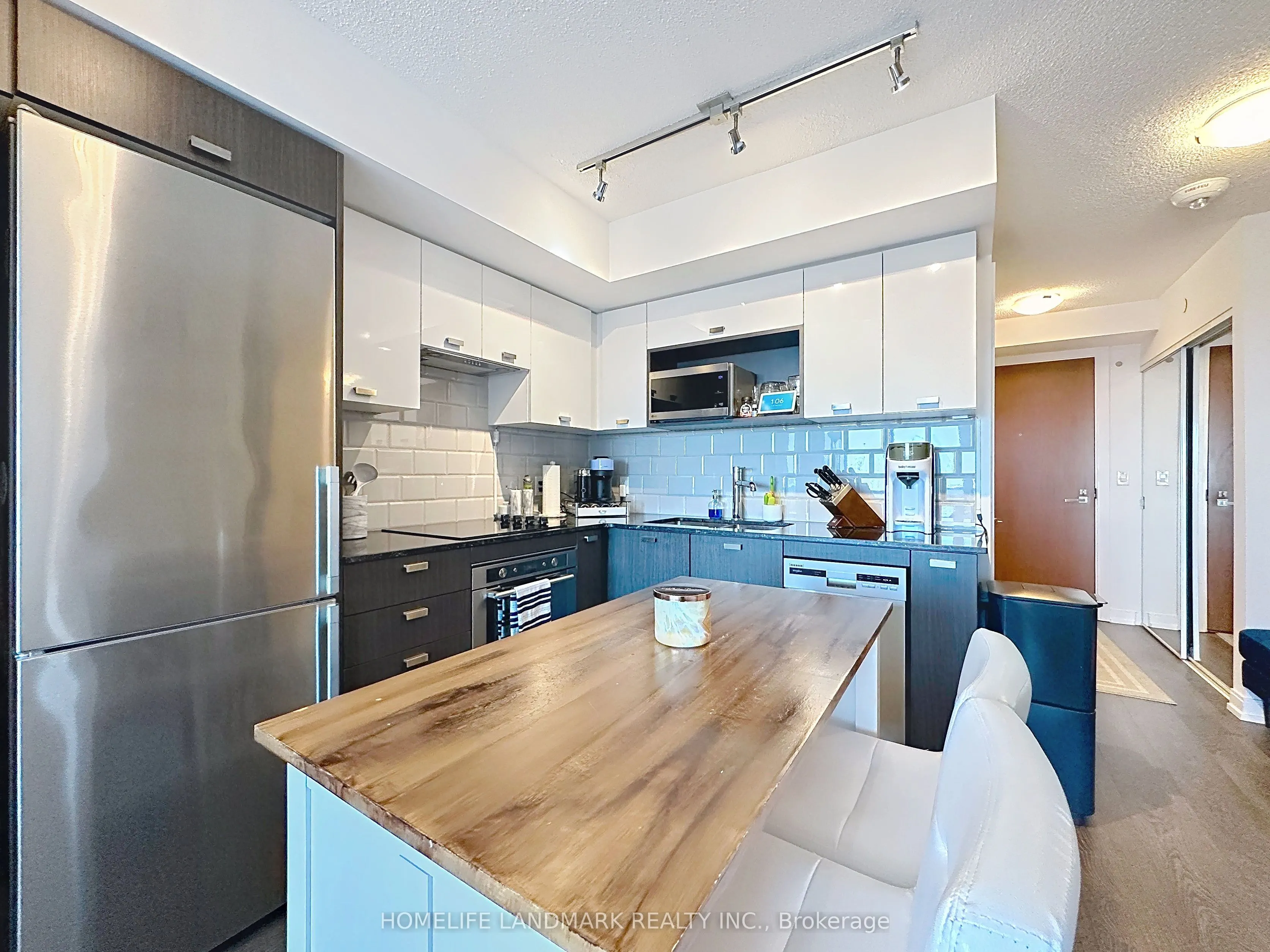 275 Village Green Square, #2324