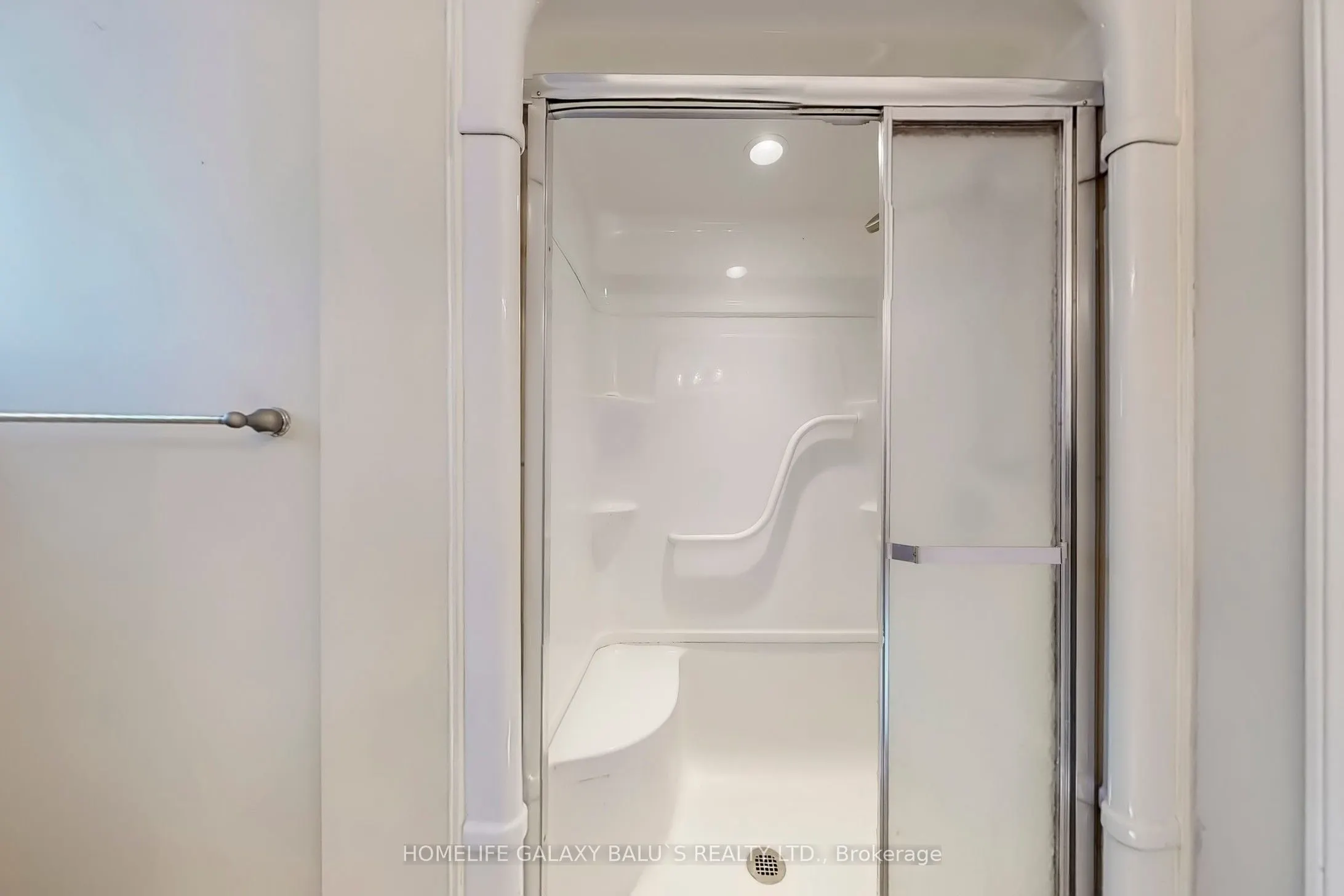 629 Park Road N, #Main