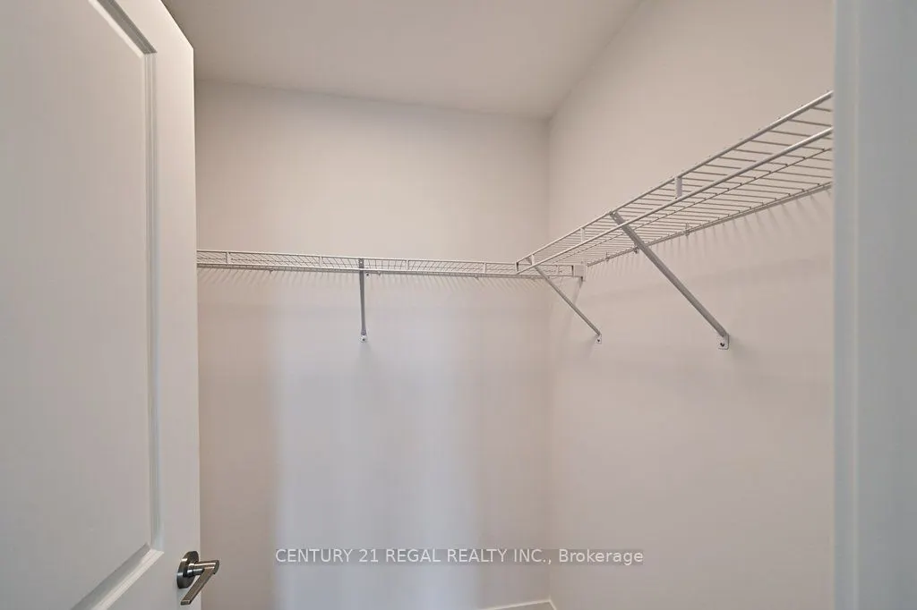 385 Arctic Red Drive, #219