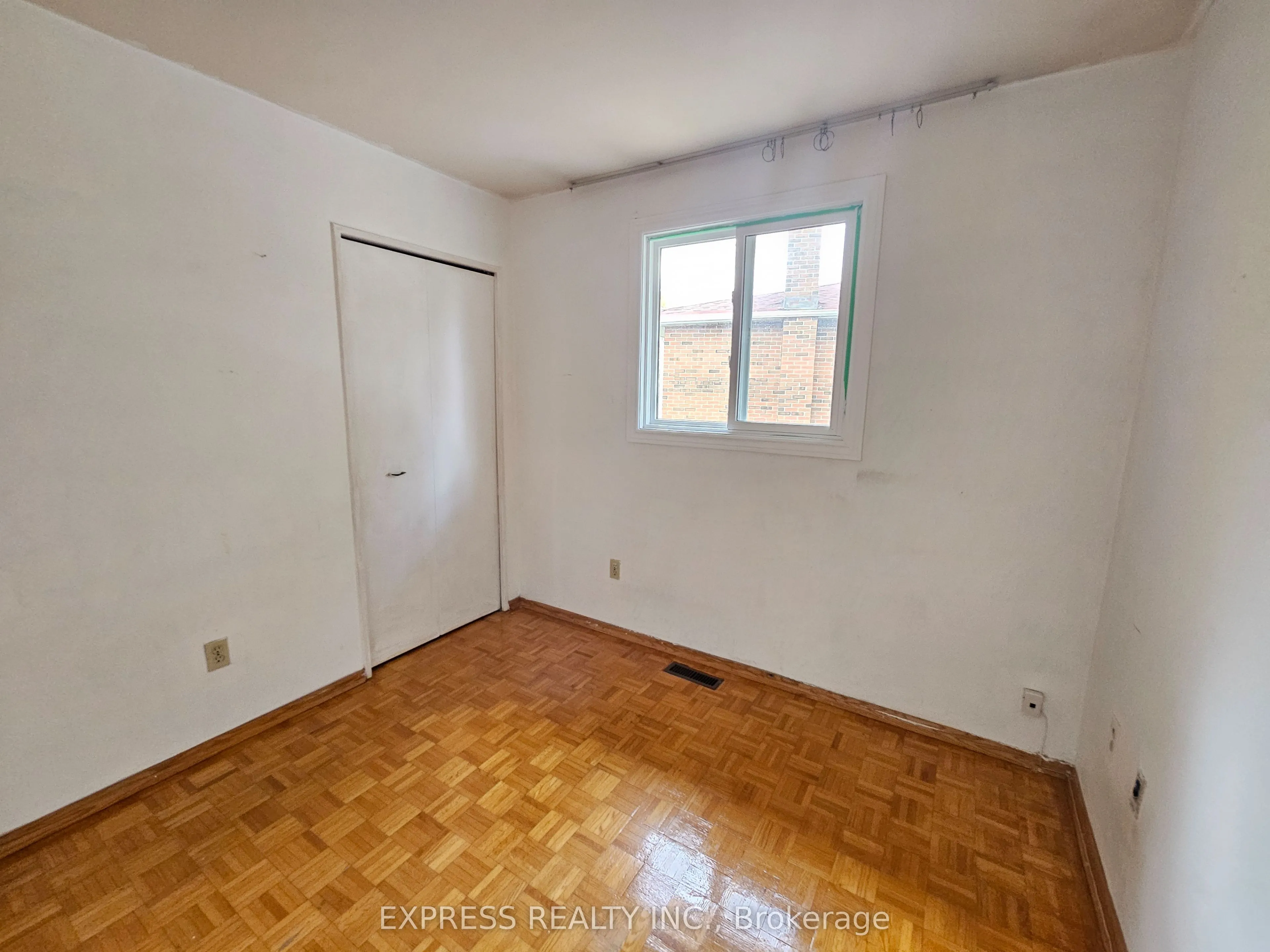 9 Beverly Glen Boulevard, #Main Level