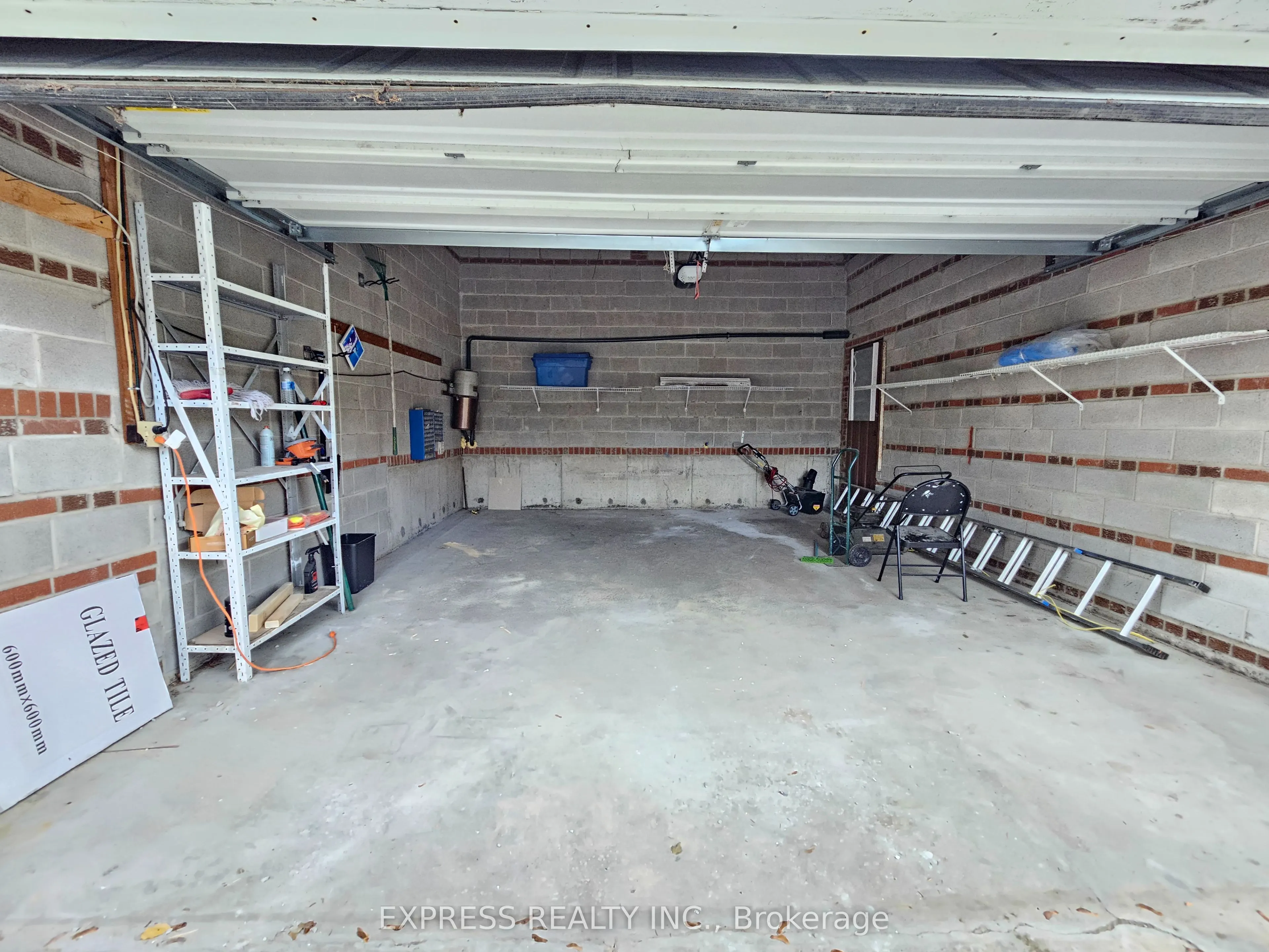 9 Beverly Glen Boulevard, #Main Level