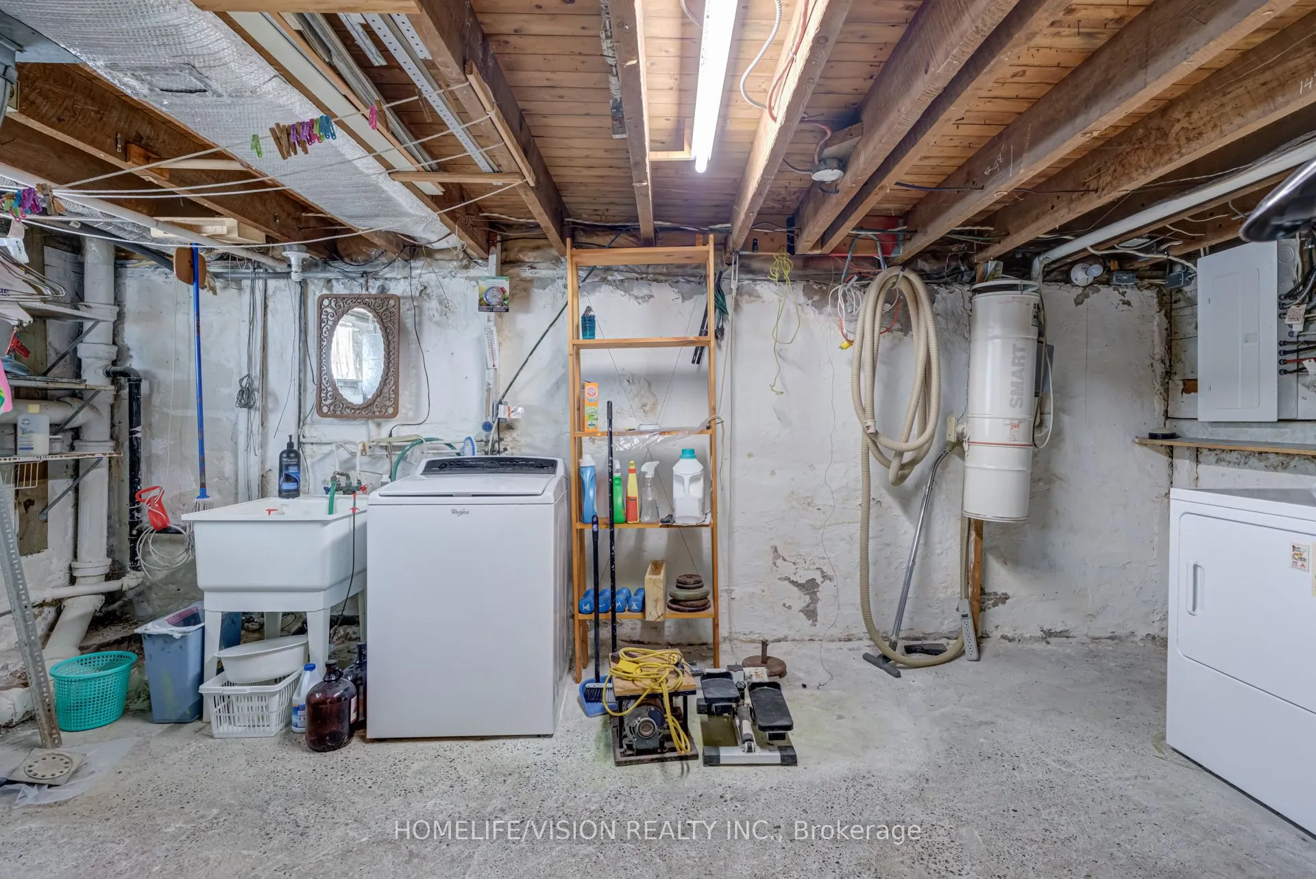 103 Gladstone Avenue