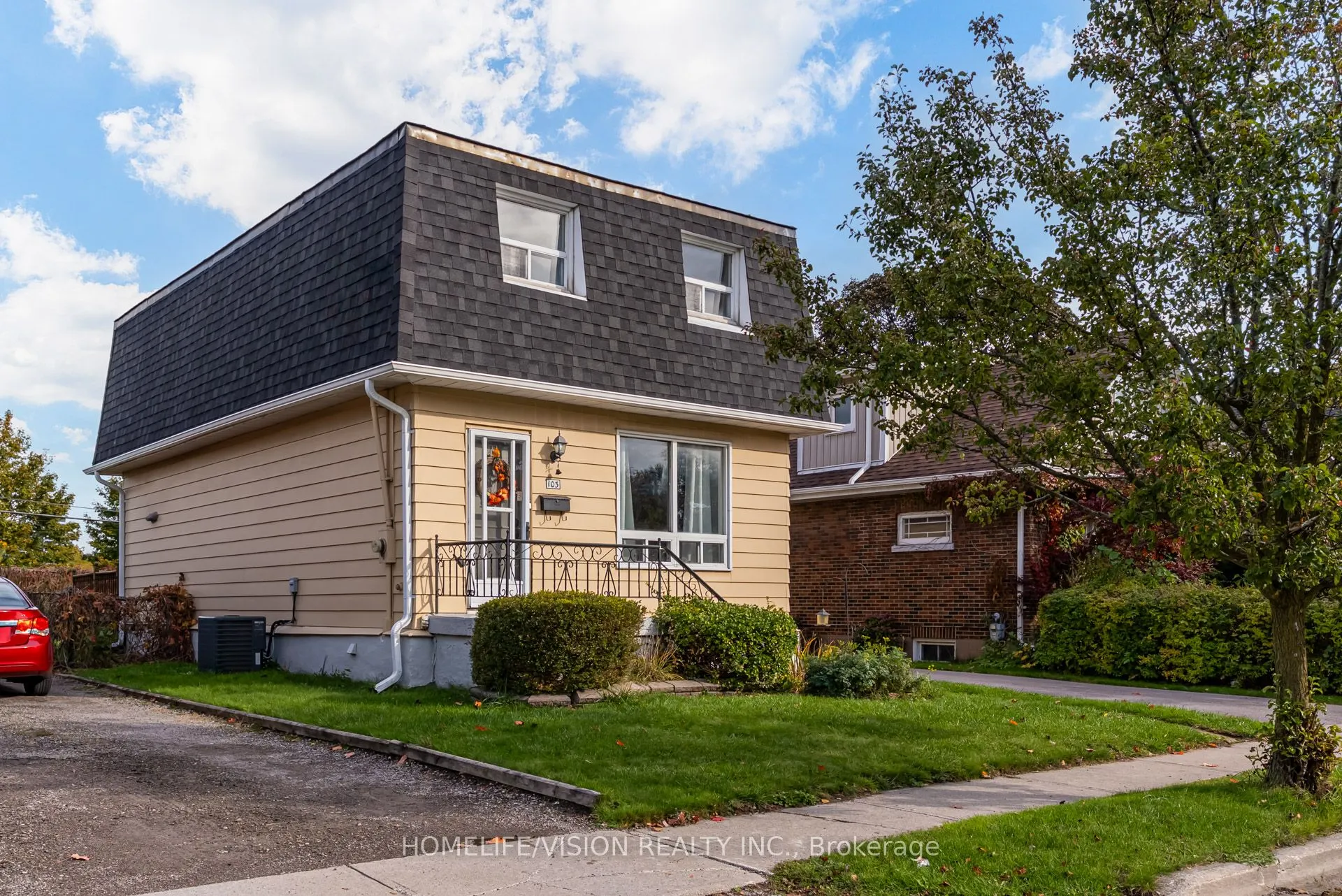 103 Gladstone Avenue