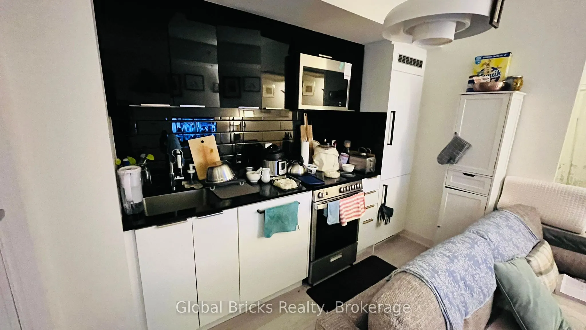 90 Glen Everest Road, #304