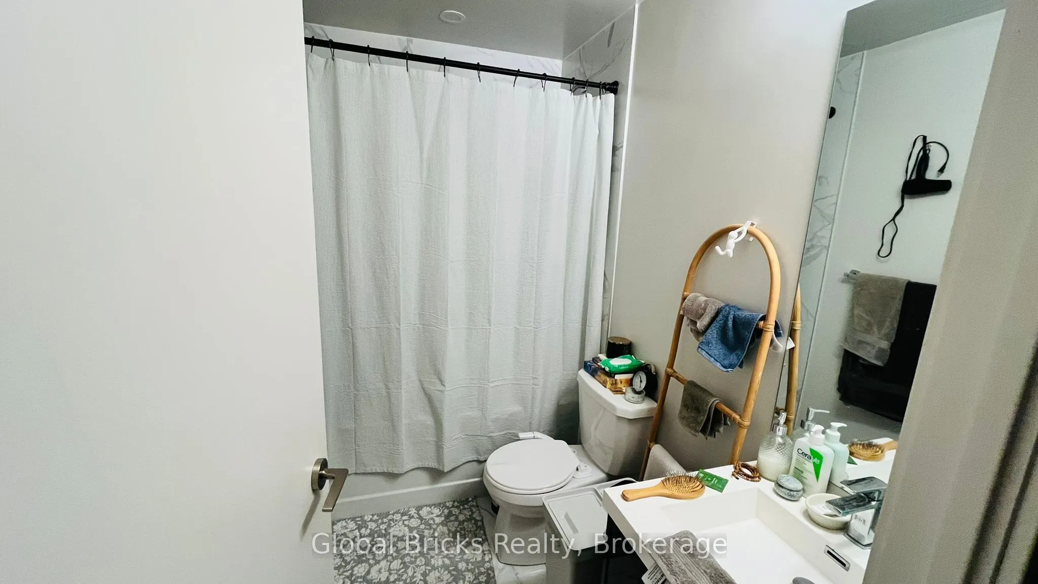 90 Glen Everest Road, #304