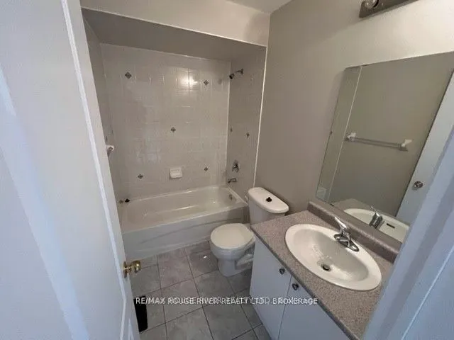 32 Puttingedge Drive