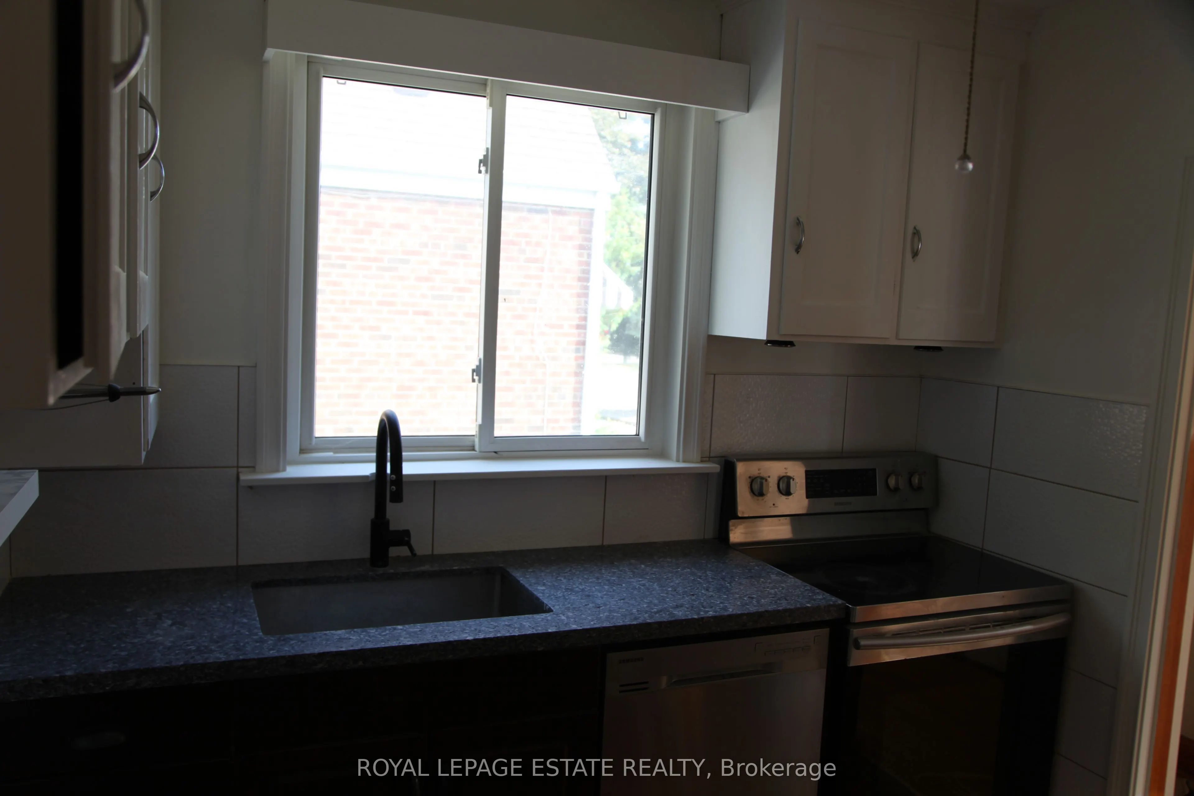 16 Clairlea Crescent