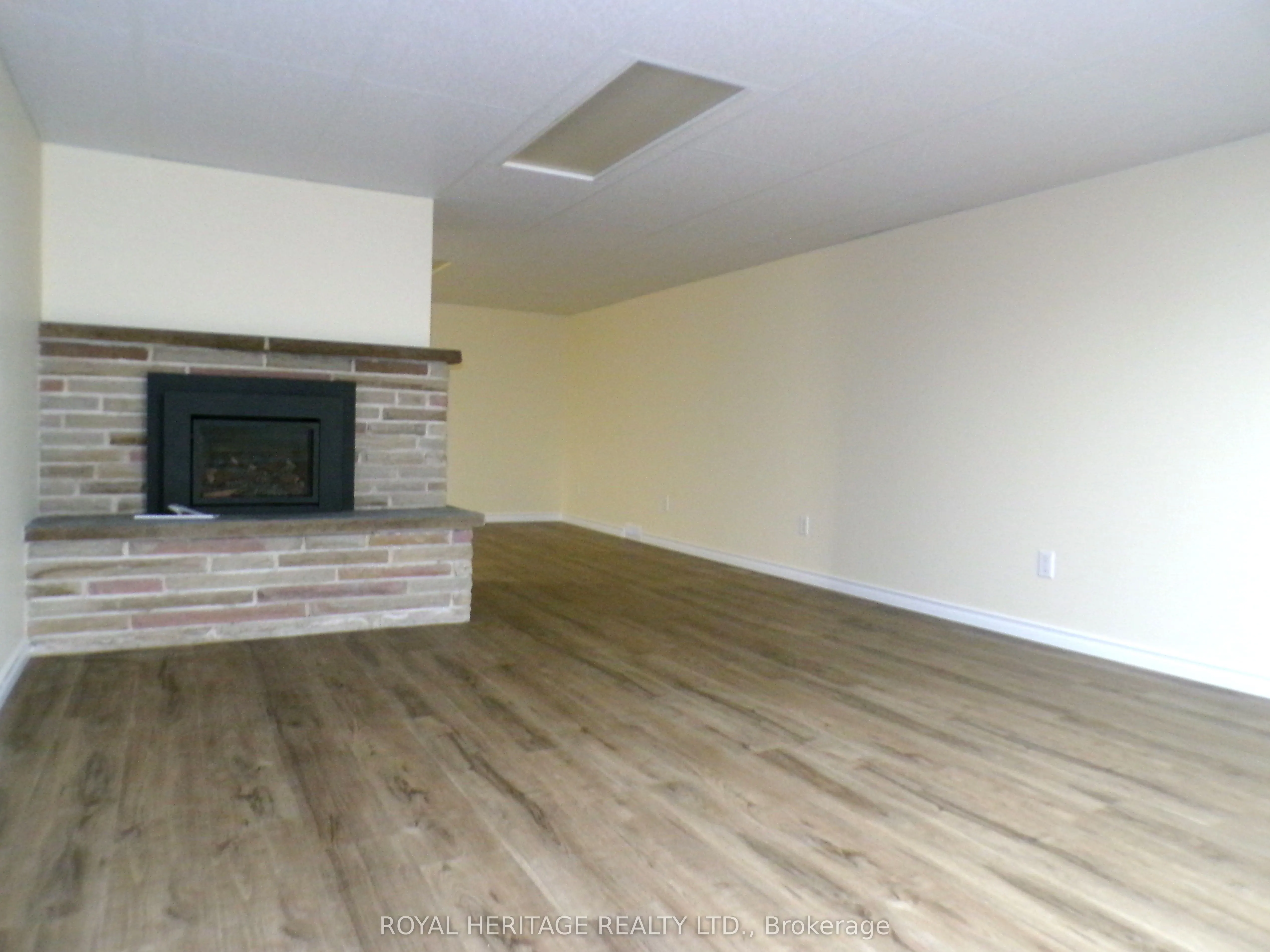 12 Darlington Boulevard