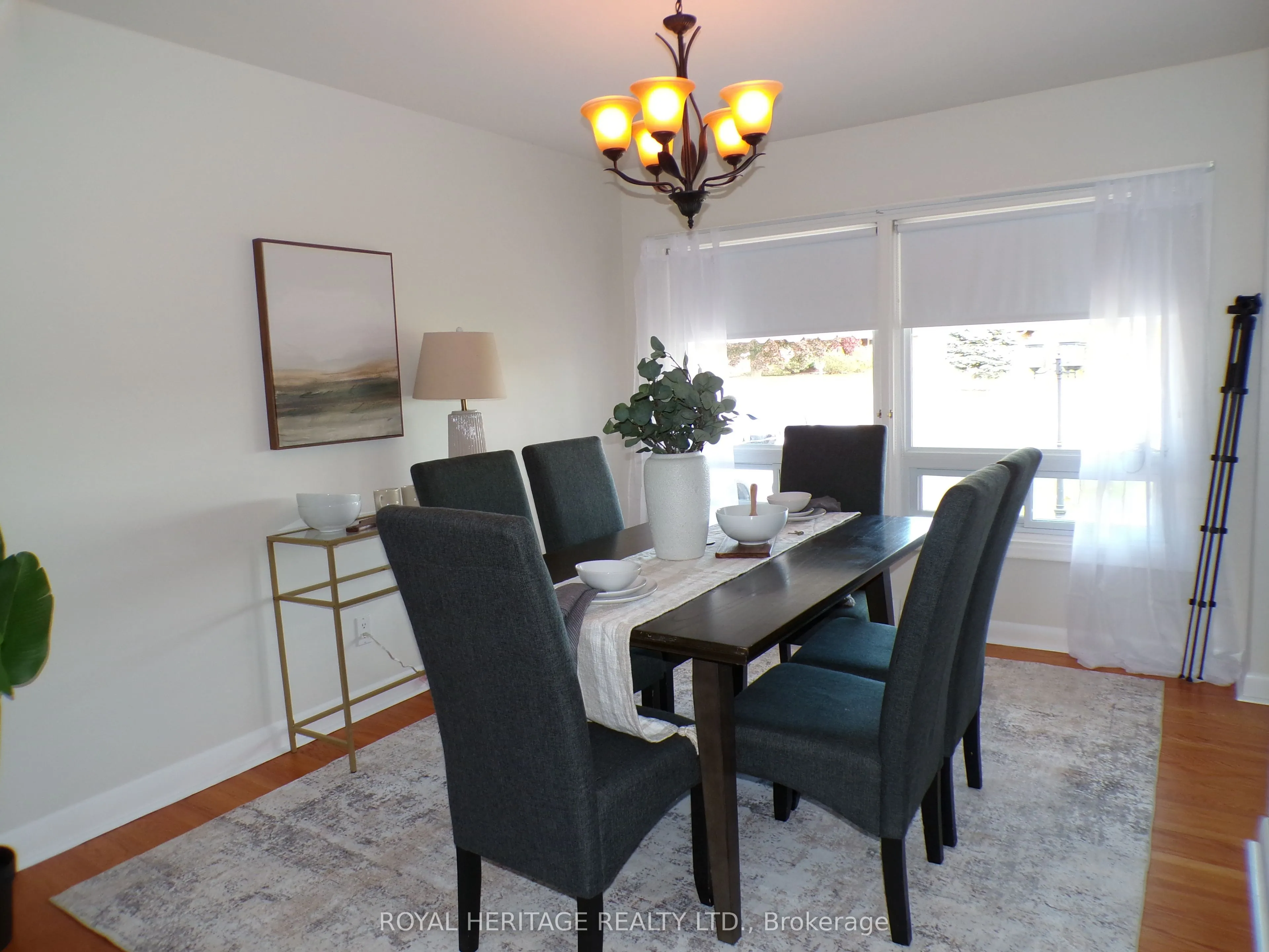 12 Darlington Boulevard