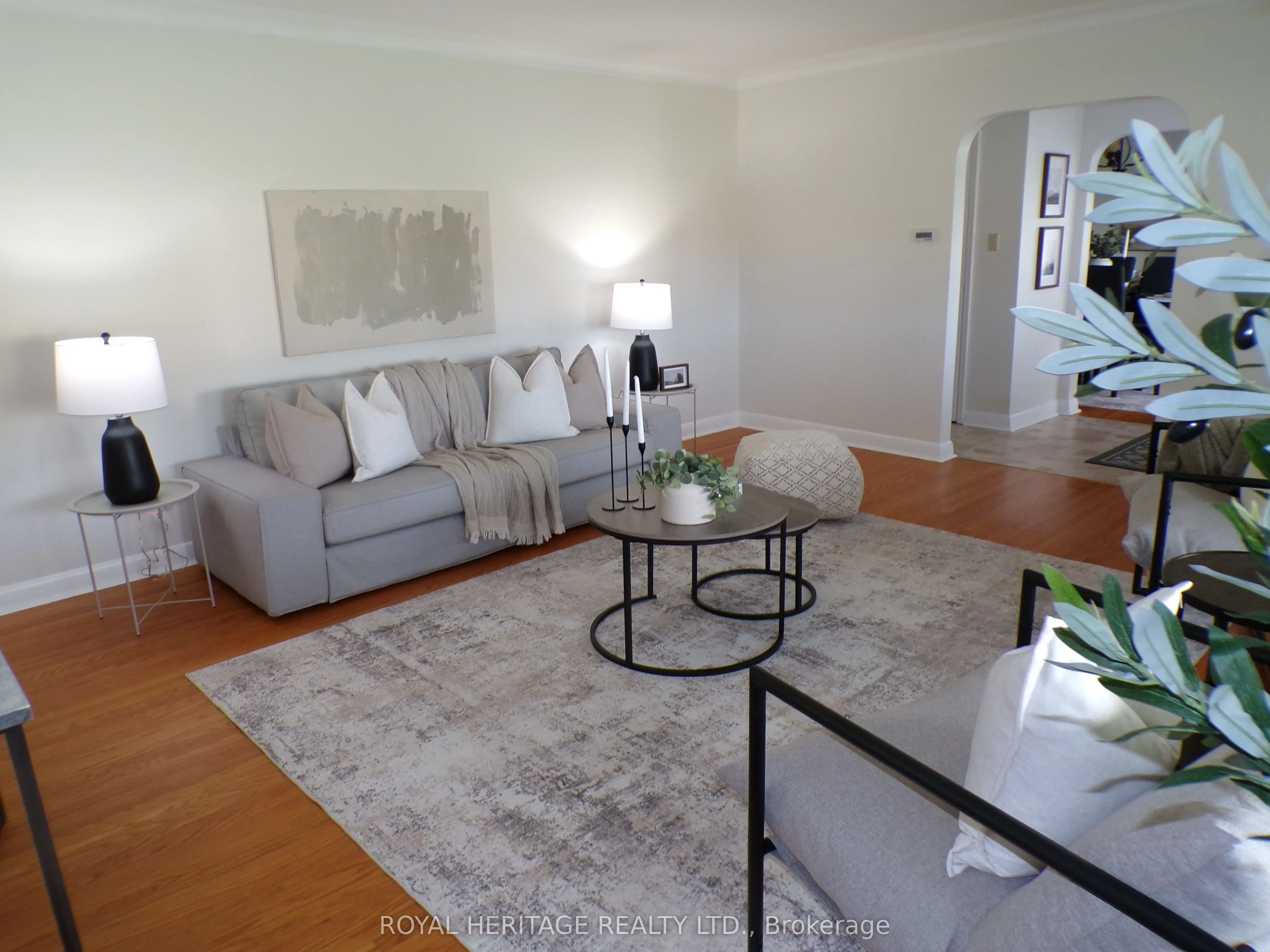 12 Darlington Boulevard