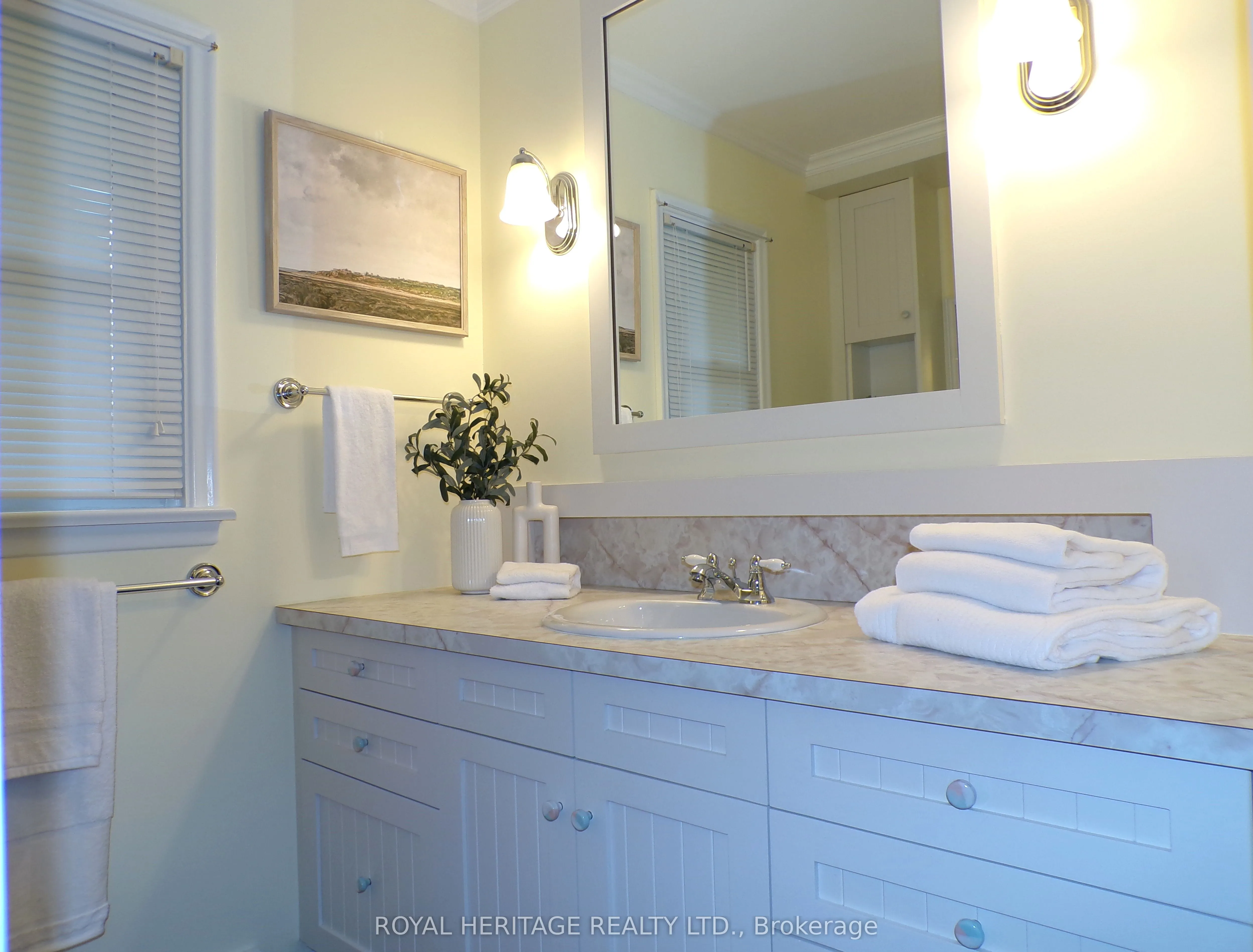 12 Darlington Boulevard