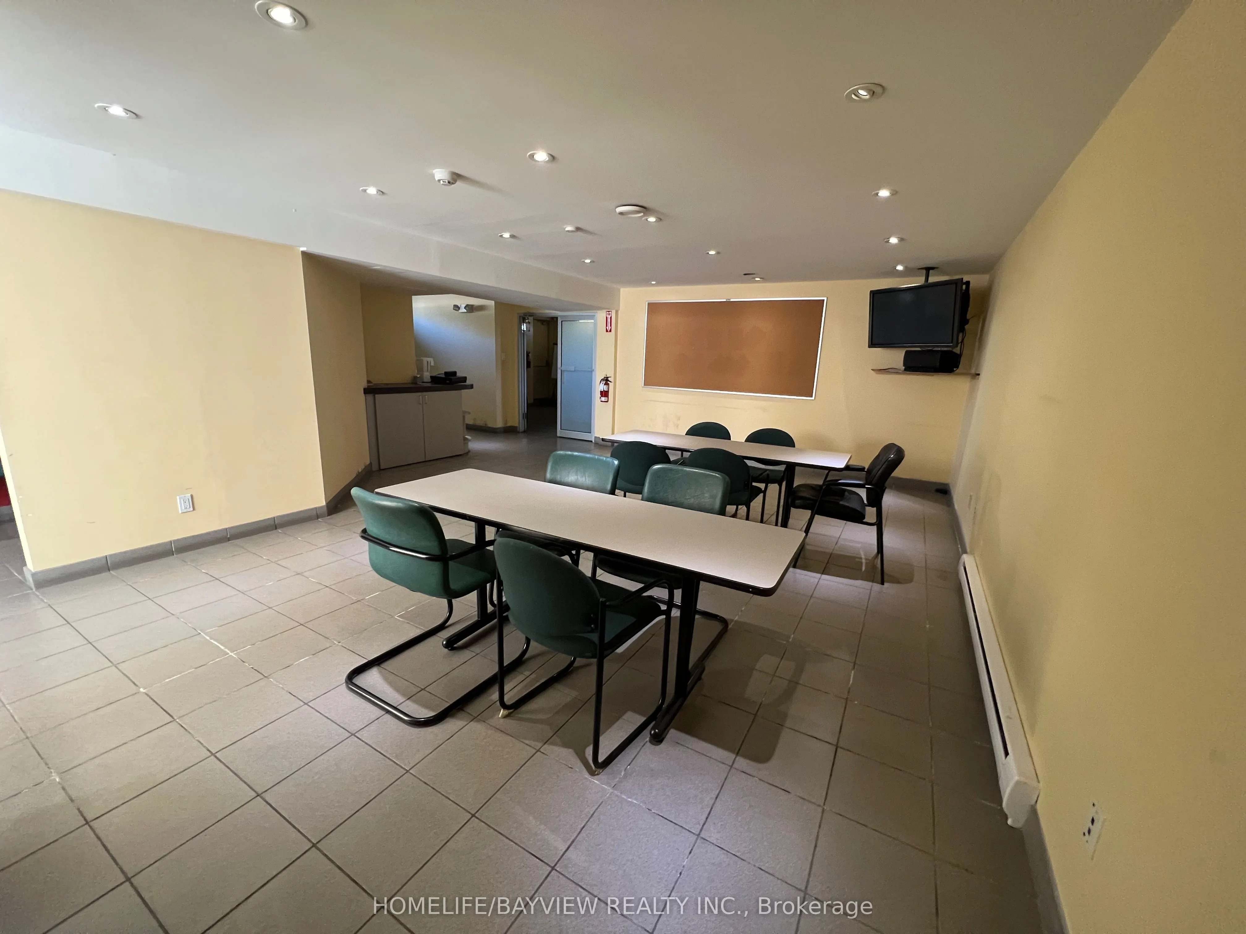 2851 Eglinton Avenue E